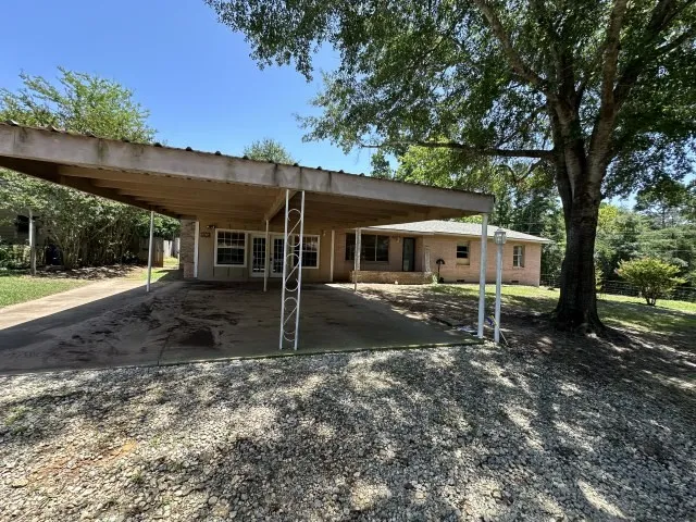Single Family Residence For Sale