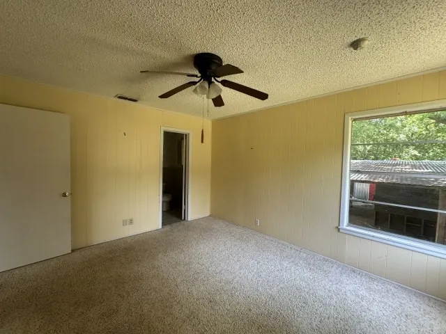 Single Family Residence For Sale in Smith County , 305 Butler Street, Arp, Texas 75750, 3 Bedroom, 2 Bathroom, Garage spaces, 2,585 Sqft, built in 1959, mls#21347201, Real Estate Agent in Arp, Homes For Sale in Smith county, Homes For Sale in Arp, Realtor in Arp Texas, Real Estate Brokerage Independent Realty Texas, Luminita Cordes Realtor
