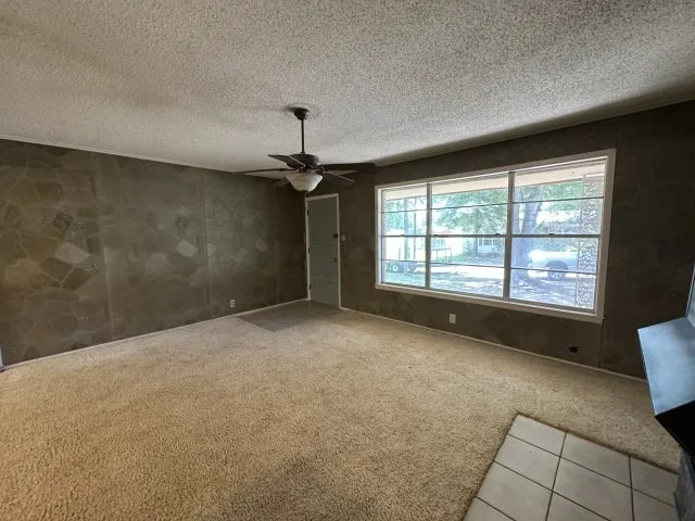 Single Family Residence For Sale in Smith County , 305 Butler Street, Arp, Texas 75750, 3 Bedroom, 2 Bathroom, Garage spaces, 2,585 Sqft, built in 1959, mls#21347201, Real Estate Agent in Arp, Homes For Sale in Smith county, Homes For Sale in Arp, Realtor in Arp Texas, Real Estate Brokerage Independent Realty Texas, Luminita Cordes Realtor
