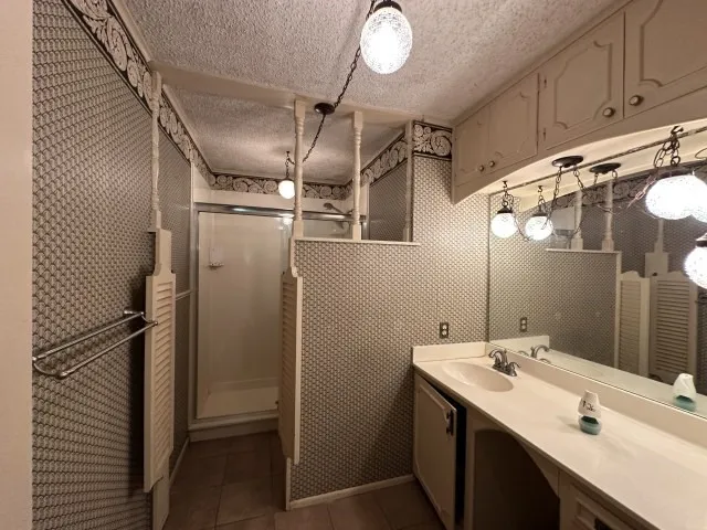 Single Family Residence For Sale in Smith County , 305 Butler Street, Arp, Texas 75750, 3 Bedroom, 2 Bathroom, Garage spaces, 2,585 Sqft, built in 1959, mls#21347201, Real Estate Agent in Arp, Homes For Sale in Smith county, Homes For Sale in Arp, Realtor in Arp Texas, Real Estate Brokerage Independent Realty Texas, Luminita Cordes Realtor