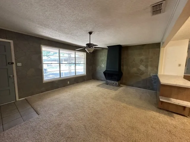 Single Family Residence For Sale in Smith County , 305 Butler Street, Arp, Texas 75750, 3 Bedroom, 2 Bathroom, Garage spaces, 2,585 Sqft, built in 1959, mls#21347201, Real Estate Agent in Arp, Homes For Sale in Smith county, Homes For Sale in Arp, Realtor in Arp Texas, Real Estate Brokerage Independent Realty Texas, Luminita Cordes Realtor