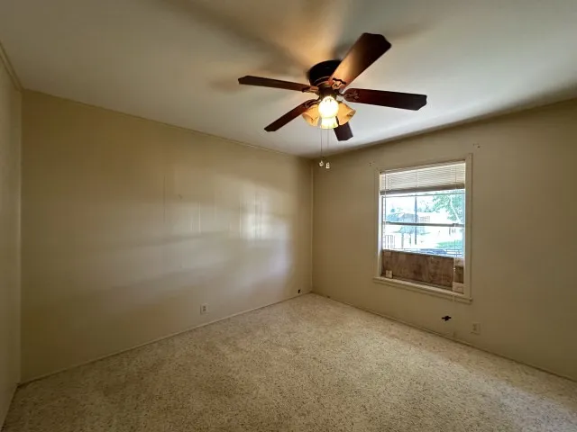 Single Family Residence For Sale in Smith County , 305 Butler Street, Arp, Texas 75750, 3 Bedroom, 2 Bathroom, Garage spaces, 2,585 Sqft, built in 1959, mls#21347201, Real Estate Agent in Arp, Homes For Sale in Smith county, Homes For Sale in Arp, Realtor in Arp Texas, Real Estate Brokerage Independent Realty Texas, Luminita Cordes Realtor