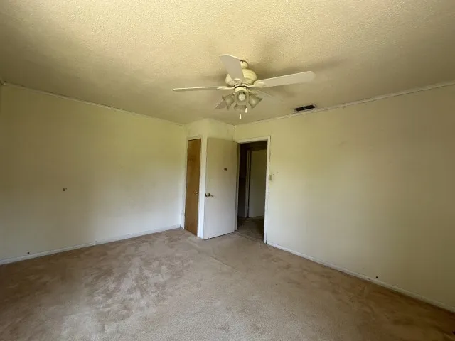 Single Family Residence For Sale in Smith County , 305 Butler Street, Arp, Texas 75750, 3 Bedroom, 2 Bathroom, Garage spaces, 2,585 Sqft, built in 1959, mls#21347201, Real Estate Agent in Arp, Homes For Sale in Smith county, Homes For Sale in Arp, Realtor in Arp Texas, Real Estate Brokerage Independent Realty Texas, Luminita Cordes Realtor