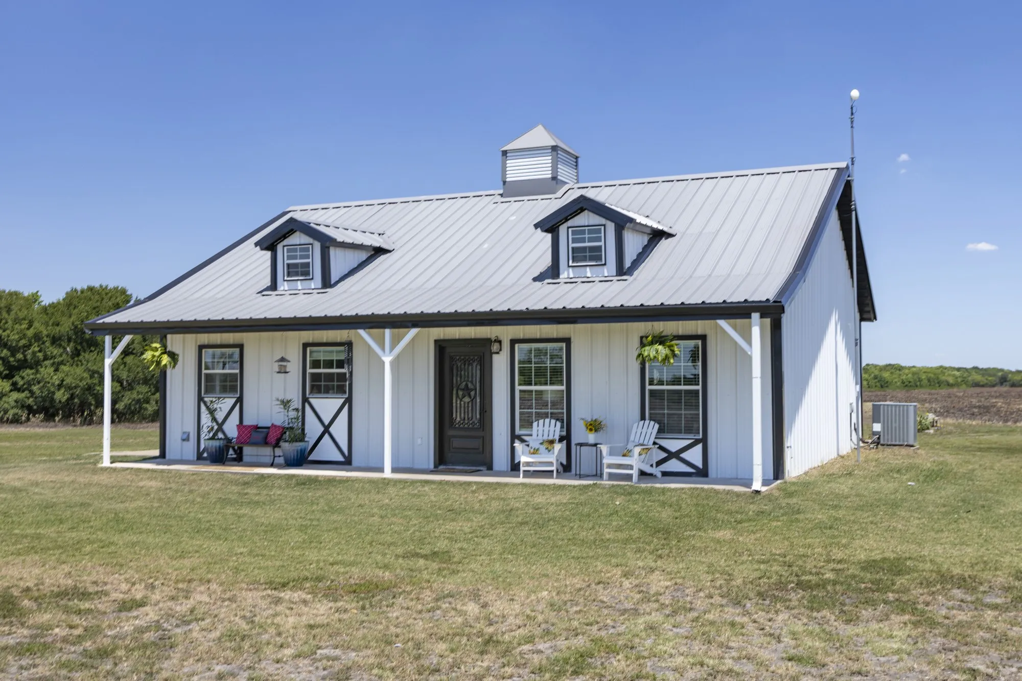 Single Family Residence For Sale in Collin County , 4139 Record Ranch Road, Royse City, Texas 75189, 2 Bedroom, 2 Bathroom, Garage spaces, 1,200 Sqft, built in 2019, Price $699,000, mls#21346770, Real Estate Agent in Royse City, Homes For Sale in Collin county, Homes For Sale in Royse City, Realtor in Royse City Texas, Real Estate Brokerage Independent Realty Texas, Luminita Cordes Realtor