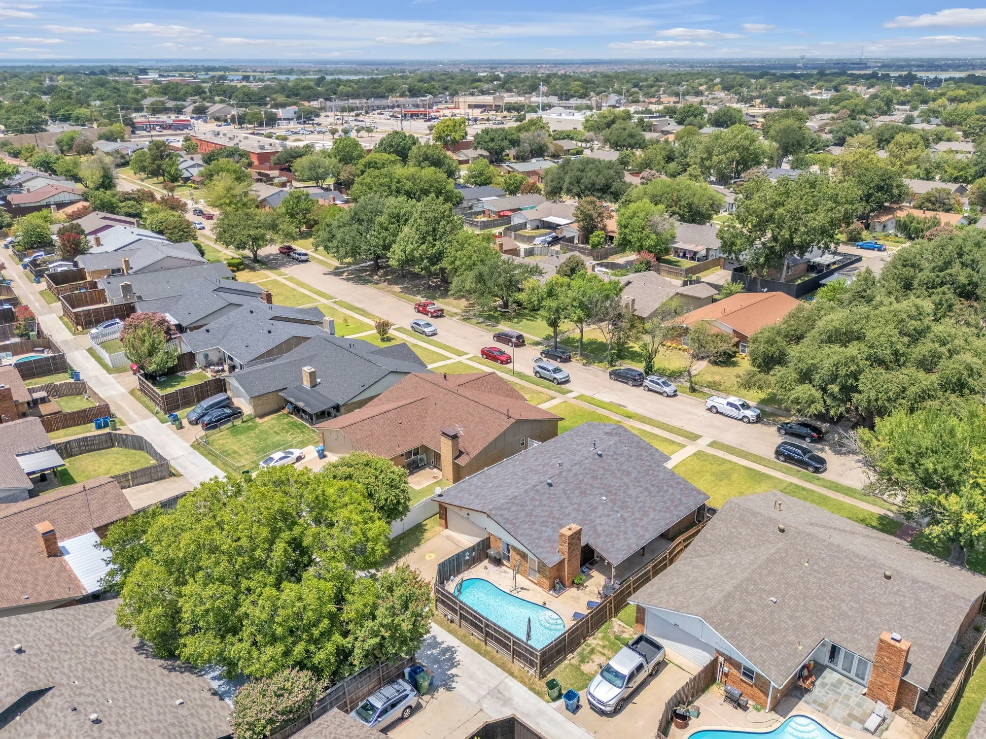 Single Family Residence For Sale in Denton County , 4908 Crawford Drive, The Colony, Texas 75056, 3 Bedroom, 2 Bathroom, 2 Garage spaces, 1,946 Sqft, built in 1977, mls#21345951, Real Estate Agent in The Colony, Homes For Sale in Denton county, Homes For Sale in The Colony, Realtor in The Colony Texas, Real Estate Brokerage Independent Realty Texas, Luminita Cordes Realtor