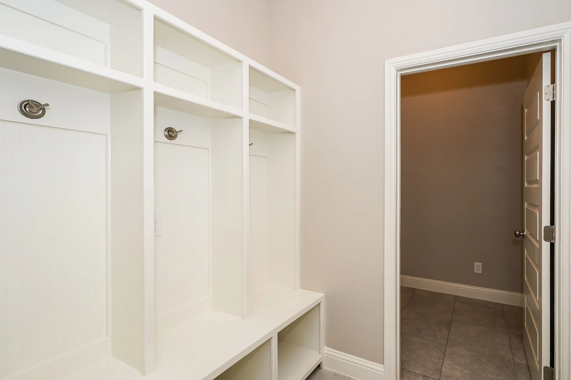 Single Family Residence For Sale in Tarrant County , 7428 Errandale Drive, Fort Worth, Texas 76179, 3 Bedroom, 2 Bathroom, 2 Garage spaces, 1,919 Sqft, built in 2015, mls#21344945, Real Estate Agent in Fort Worth, Homes For Sale in Tarrant county, Homes For Sale in Fort Worth, Realtor in Fort Worth Texas, Real Estate Brokerage Independent Realty Texas, Luminita Cordes Realtor