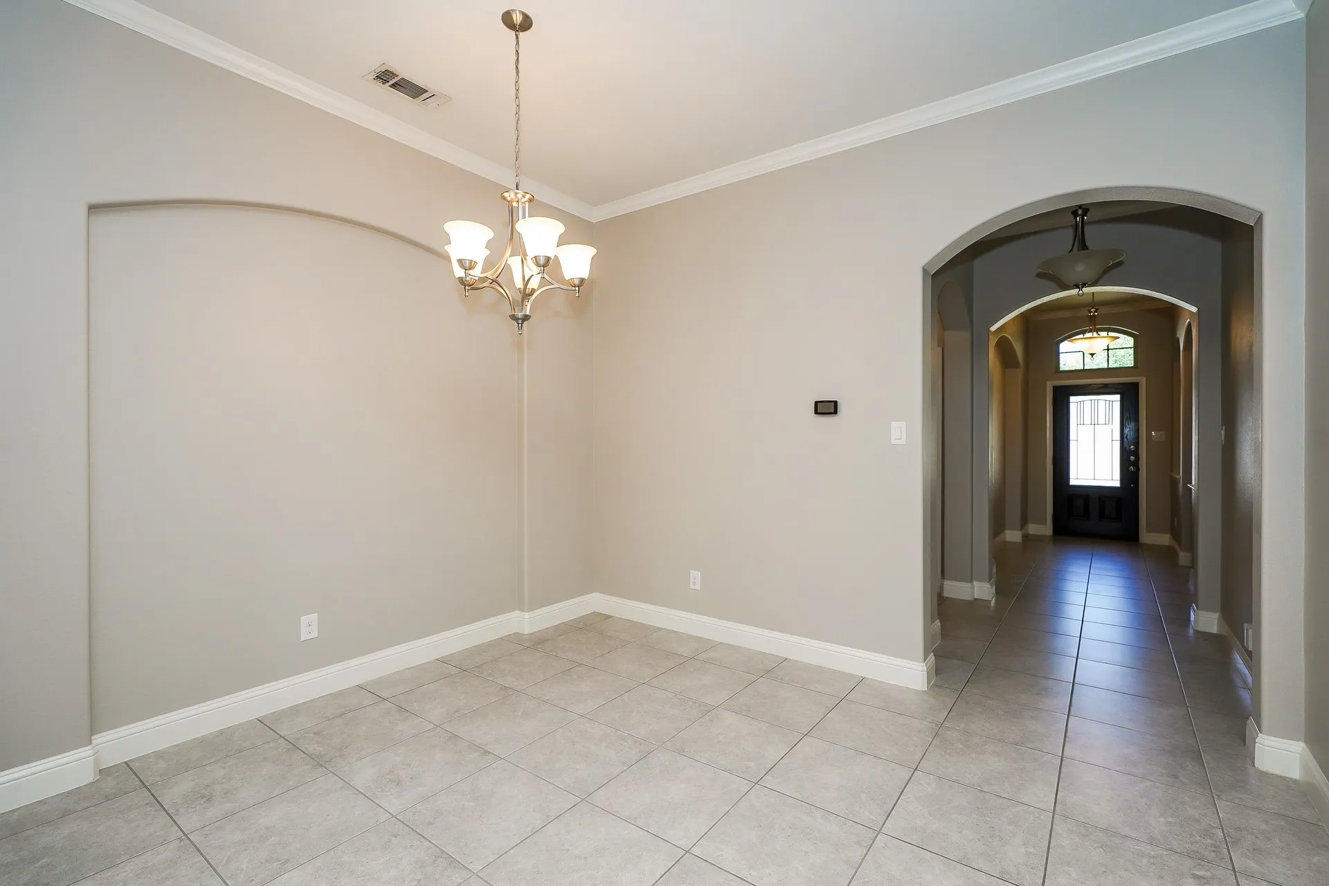 Single Family Residence For Sale in Tarrant County , 7428 Errandale Drive, Fort Worth, Texas 76179, 3 Bedroom, 2 Bathroom, 2 Garage spaces, 1,919 Sqft, built in 2015, mls#21344945, Real Estate Agent in Fort Worth, Homes For Sale in Tarrant county, Homes For Sale in Fort Worth, Realtor in Fort Worth Texas, Real Estate Brokerage Independent Realty Texas, Luminita Cordes Realtor