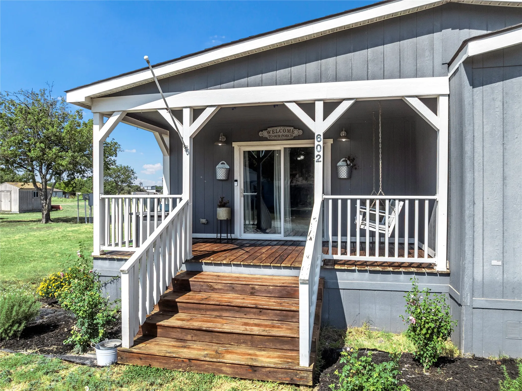 Single Family Residence For Sale in Hill County , 602 S 3rd Street, Abbott, Texas 76621, 3 Bedroom, 2 Bathroom, 2 Garage spaces, 1,976 Sqft, built in 2018, mls#21346710, Real Estate Agent in Abbott, Homes For Sale in Hill county, Homes For Sale in Abbott, Realtor in Abbott Texas, Real Estate Brokerage Independent Realty Texas, Luminita Cordes Realtor