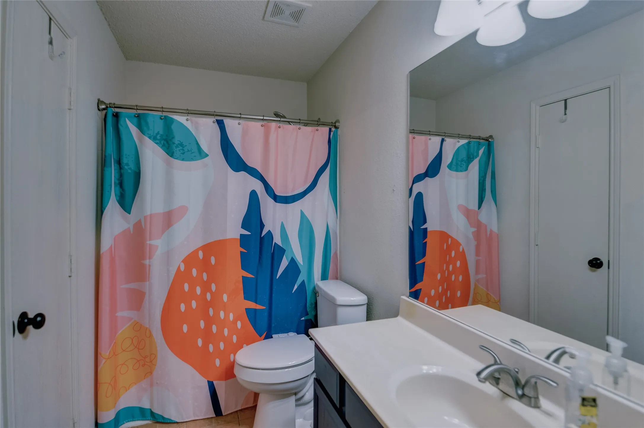 Single Family Residence For Sale in Tarrant County , 1129 Doreen Street, White Settlement, Texas 76108, 3 Bedroom, 2 Bathroom, 2 Garage spaces, 1,477 Sqft, built in 2002, mls#21346346, Real Estate Agent in White Settlement, Homes For Sale in Tarrant county, Homes For Sale in White Settlement, Realtor in White Settlement Texas, Real Estate Brokerage Independent Realty Texas, Luminita Cordes Realtor