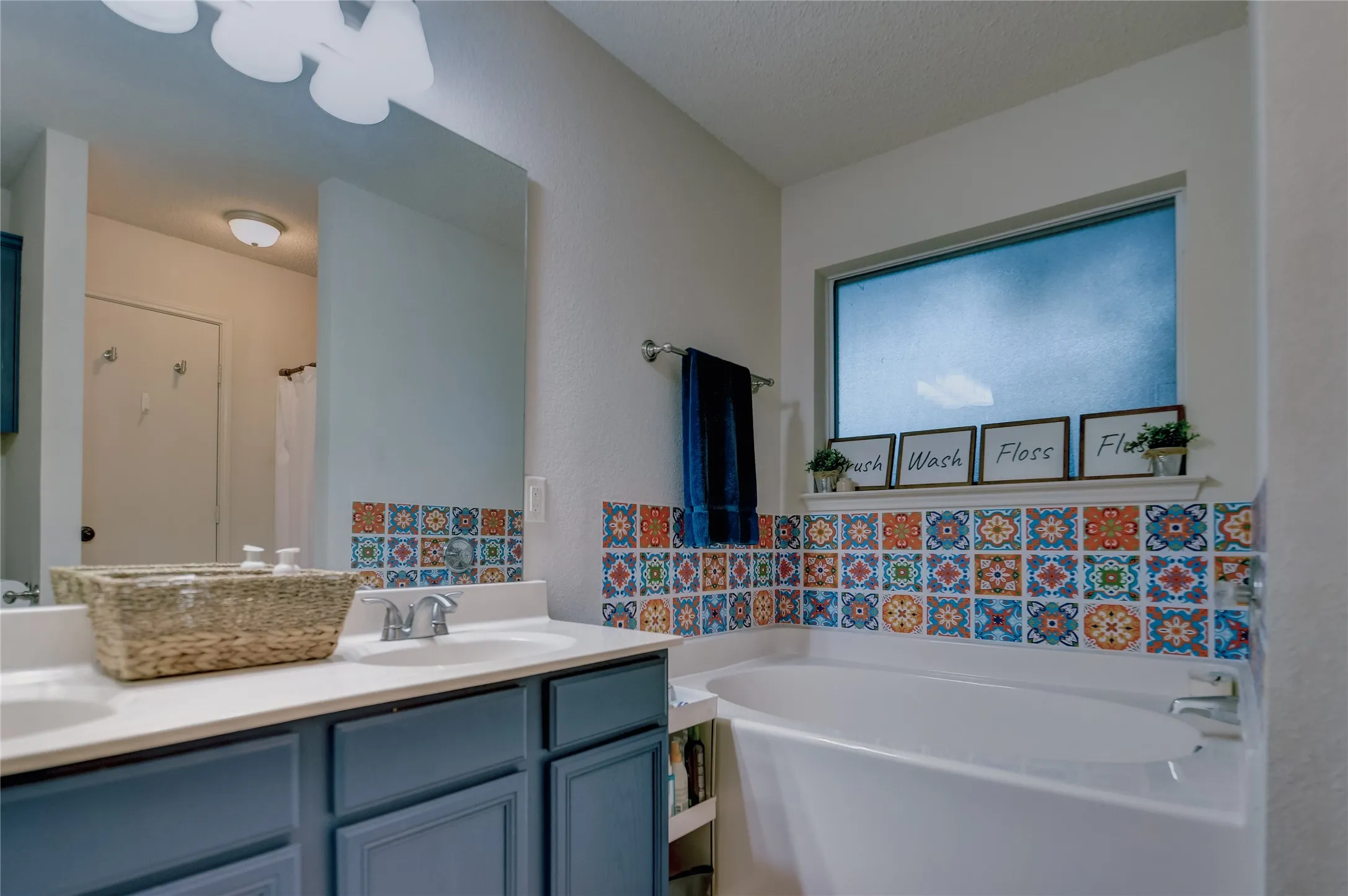 Single Family Residence For Sale in Tarrant County , 1129 Doreen Street, White Settlement, Texas 76108, 3 Bedroom, 2 Bathroom, 2 Garage spaces, 1,477 Sqft, built in 2002, mls#21346346, Real Estate Agent in White Settlement, Homes For Sale in Tarrant county, Homes For Sale in White Settlement, Realtor in White Settlement Texas, Real Estate Brokerage Independent Realty Texas, Luminita Cordes Realtor