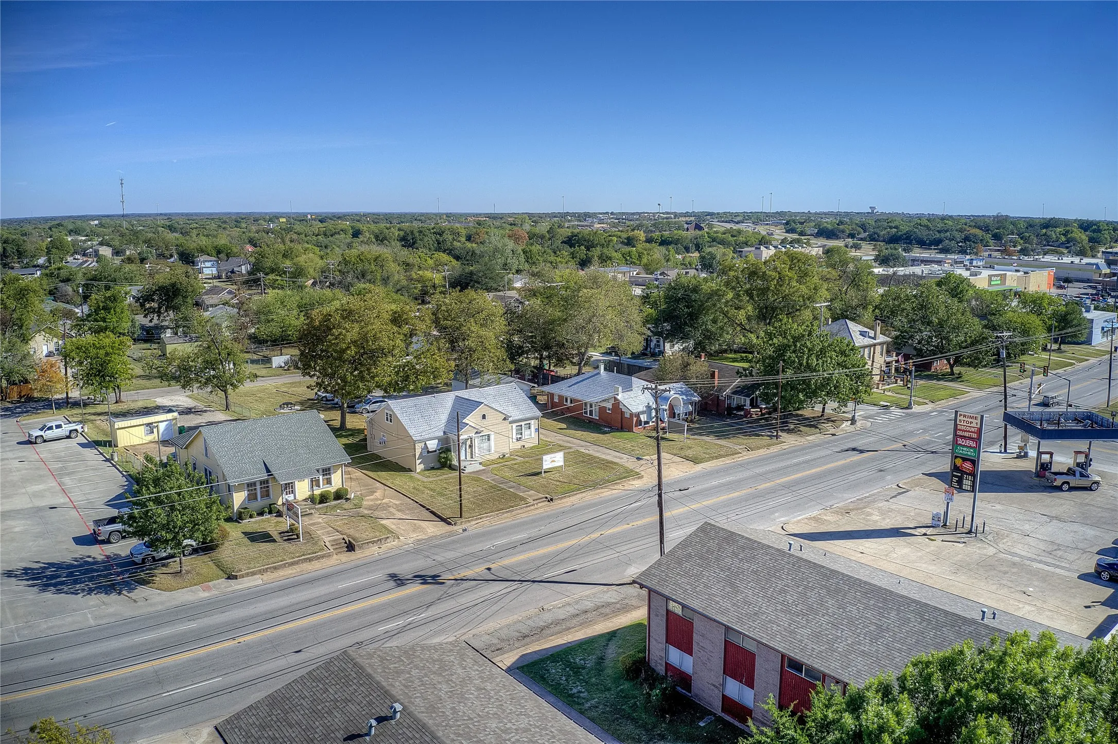 Retail For Sale in Hunt County , 4319 Wesley Street, Greenville, Texas 75401, 0, 0, Garage spaces, 0 Sqft, built in 1940, mls#21326355, Real Estate Agent in Greenville, Homes For Sale in Hunt county, Homes For Sale in Greenville, Realtor in Greenville Texas, Real Estate Brokerage Independent Realty Texas, Luminita Cordes Realtor