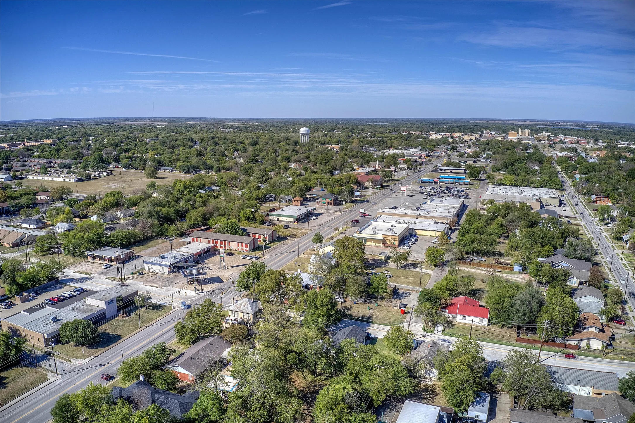 Retail For Sale in Hunt County , 4319 Wesley Street, Greenville, Texas 75401, 0, 0, Garage spaces, 0 Sqft, built in 1940, mls#21326355, Real Estate Agent in Greenville, Homes For Sale in Hunt county, Homes For Sale in Greenville, Realtor in Greenville Texas, Real Estate Brokerage Independent Realty Texas, Luminita Cordes Realtor