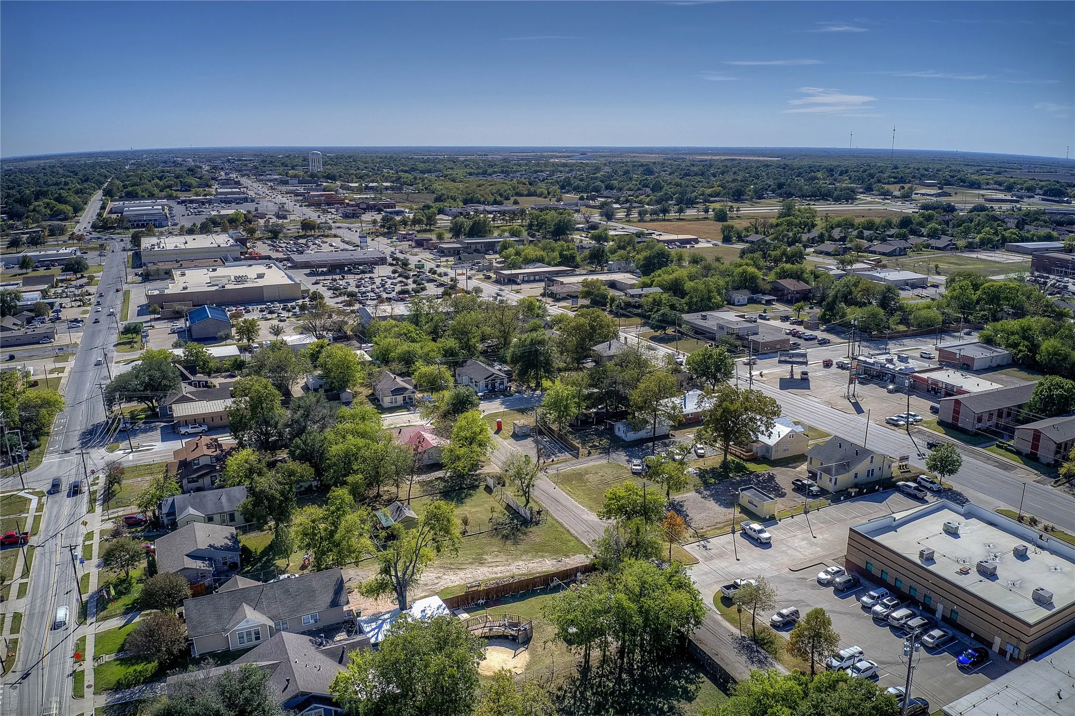 Retail For Sale in Hunt County , 4319 Wesley Street, Greenville, Texas 75401, 0, 0, Garage spaces, 0 Sqft, built in 1940, mls#21326355, Real Estate Agent in Greenville, Homes For Sale in Hunt county, Homes For Sale in Greenville, Realtor in Greenville Texas, Real Estate Brokerage Independent Realty Texas, Luminita Cordes Realtor