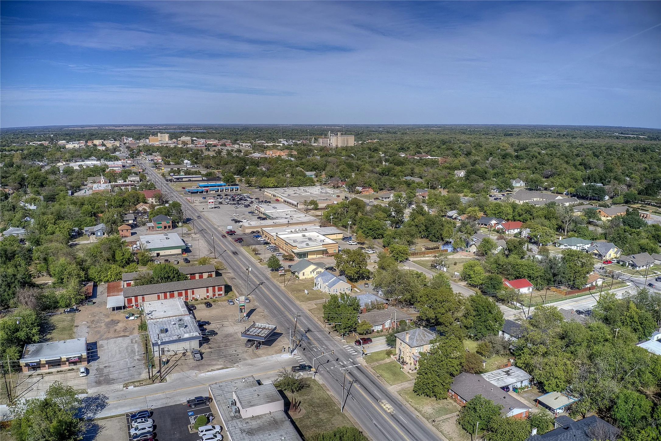 Retail For Sale in Hunt County , 4319 Wesley Street, Greenville, Texas 75401, 0, 0, Garage spaces, 0 Sqft, built in 1940, mls#21326355, Real Estate Agent in Greenville, Homes For Sale in Hunt county, Homes For Sale in Greenville, Realtor in Greenville Texas, Real Estate Brokerage Independent Realty Texas, Luminita Cordes Realtor