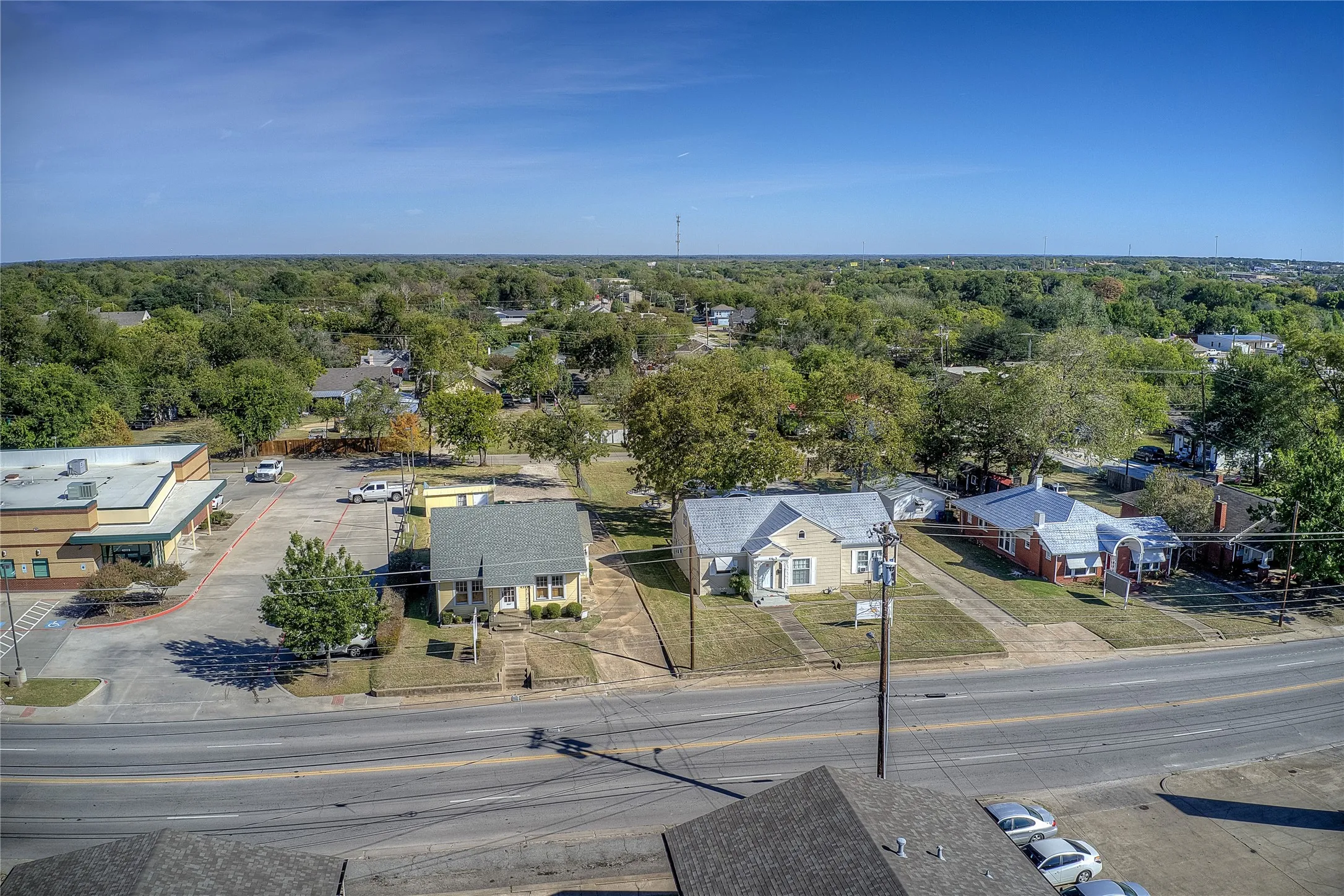 Retail For Sale in Hunt County , 4319 Wesley Street, Greenville, Texas 75401, 0, 0, Garage spaces, 0 Sqft, built in 1940, mls#21326355, Real Estate Agent in Greenville, Homes For Sale in Hunt county, Homes For Sale in Greenville, Realtor in Greenville Texas, Real Estate Brokerage Independent Realty Texas, Luminita Cordes Realtor