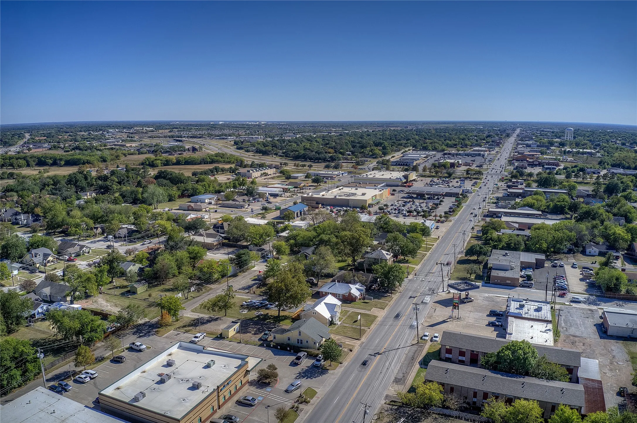 Retail For Sale in Hunt County , 4319 Wesley Street, Greenville, Texas 75401, 0, 0, Garage spaces, 0 Sqft, built in 1940, mls#21326355, Real Estate Agent in Greenville, Homes For Sale in Hunt county, Homes For Sale in Greenville, Realtor in Greenville Texas, Real Estate Brokerage Independent Realty Texas, Luminita Cordes Realtor