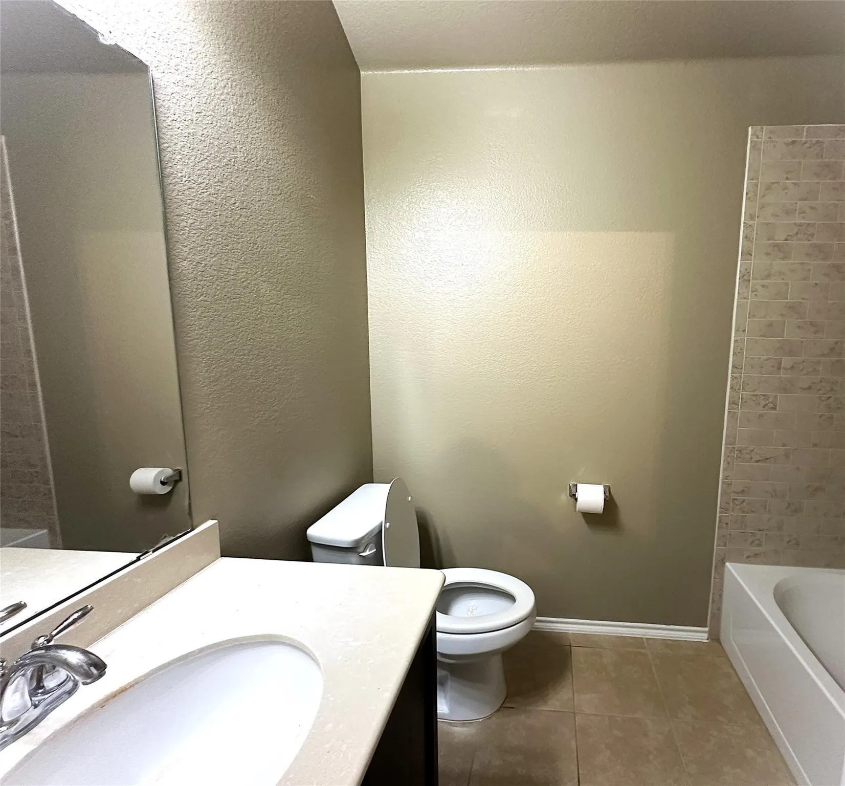 Single Family Residence For Rent in Collin County , 929 Hazels Way, Anna, Texas 75409, 4 Bedroom, 2 Bathroom, 2 Garage spaces, 1,645 Sqft, built in 2014, mls#21347233, Real Estate Agent in Anna, Homes For Rent in Collin county, Homes For Rent in Anna, Realtor in Anna Texas, Real Estate Brokerage Independent Realty Texas, Luminita Cordes Realtor