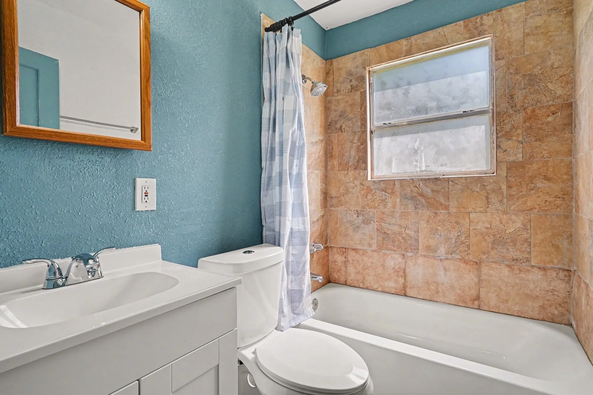 Single Family Residence For Sale in Tarrant County , 5009 Royal Drive, Fort Worth, Texas 76116, 2 Bedroom, 1 Bathroom, 1 Garage spaces, 777 Sqft, built in 1956, mls#21346475, Real Estate Agent in Fort Worth, Homes For Sale in Tarrant county, Homes For Sale in Fort Worth, Realtor in Fort Worth Texas, Real Estate Brokerage Independent Realty Texas, Luminita Cordes Realtor