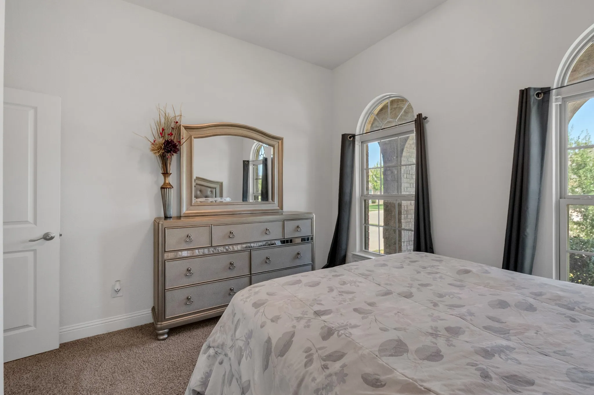 Single Family Residence For Sale in Denton County , 11120 Ranchera Drive, Aubrey, Texas 76227, 3 Bedroom, 2 Bathroom, 2 Garage spaces, 1,706 Sqft, built in 2022, mls#21345049, Real Estate Agent in Aubrey, Homes For Sale in Denton county, Homes For Sale in Aubrey, Realtor in Aubrey Texas, Real Estate Brokerage Independent Realty Texas, Luminita Cordes Realtor