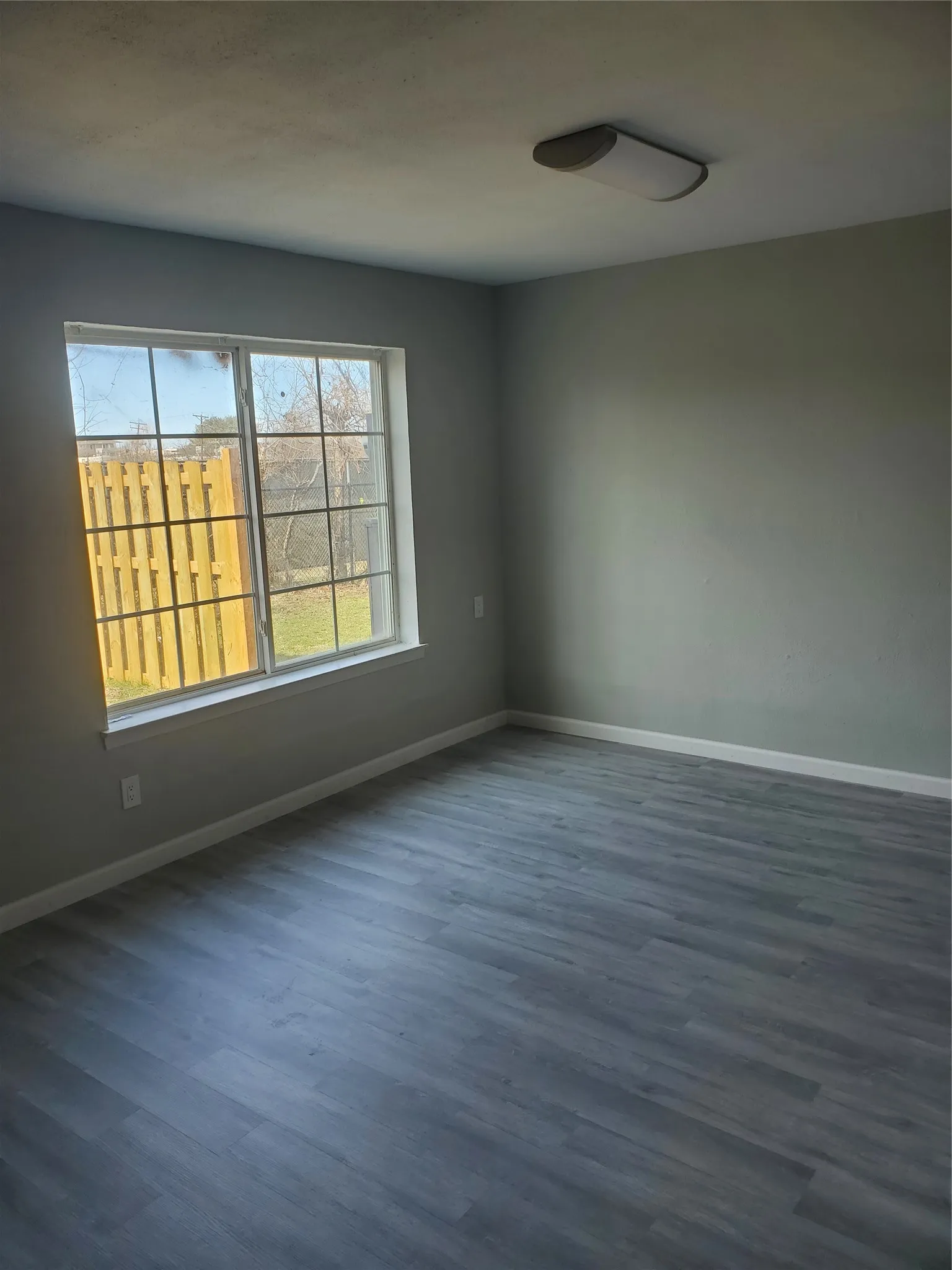 Apartment For Rent in Tarrant County , 6756 Trail Lake Drive B, Fort Worth, Texas 76133, 2 Bedroom, 2 Bathroom, Garage spaces, 1,064 Sqft, built in 1971, mls#21347240, Real Estate Agent in Fort Worth, Homes For Rent in Tarrant county, Homes For Rent in Fort Worth, Realtor in Fort Worth Texas, Real Estate Brokerage Independent Realty Texas, Luminita Cordes Realtor