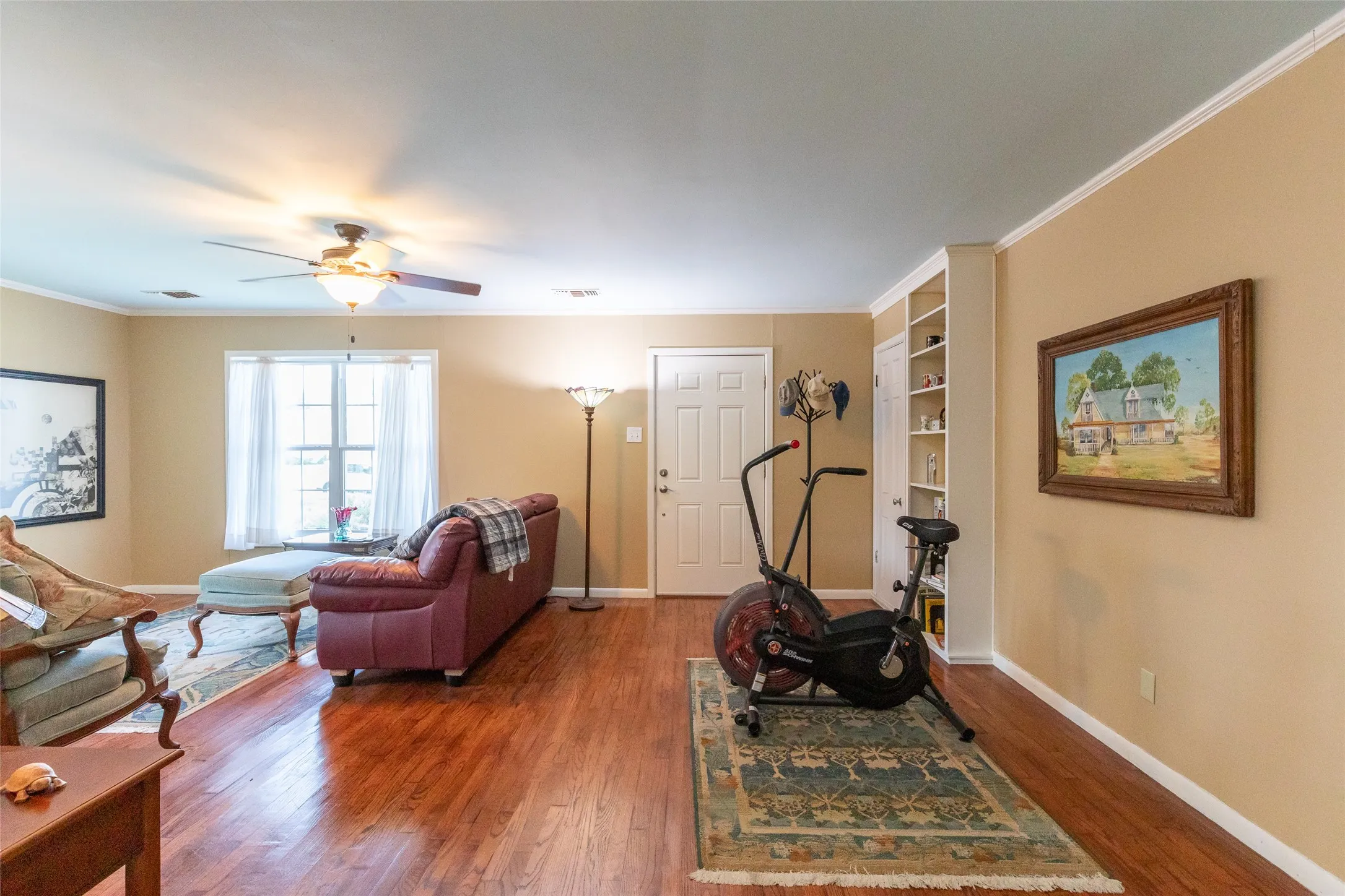 Single Family Residence For Sale in Taylor County , 4082 Potomac Avenue, Abilene, Texas 79605, 3 Bedroom, 2 Bathroom, 2 Garage spaces, 1,570 Sqft, built in 1949, mls#21345559, Real Estate Agent in Abilene, Homes For Sale in Taylor county, Homes For Sale in Abilene, Realtor in Abilene Texas, Real Estate Brokerage Independent Realty Texas, Luminita Cordes Realtor