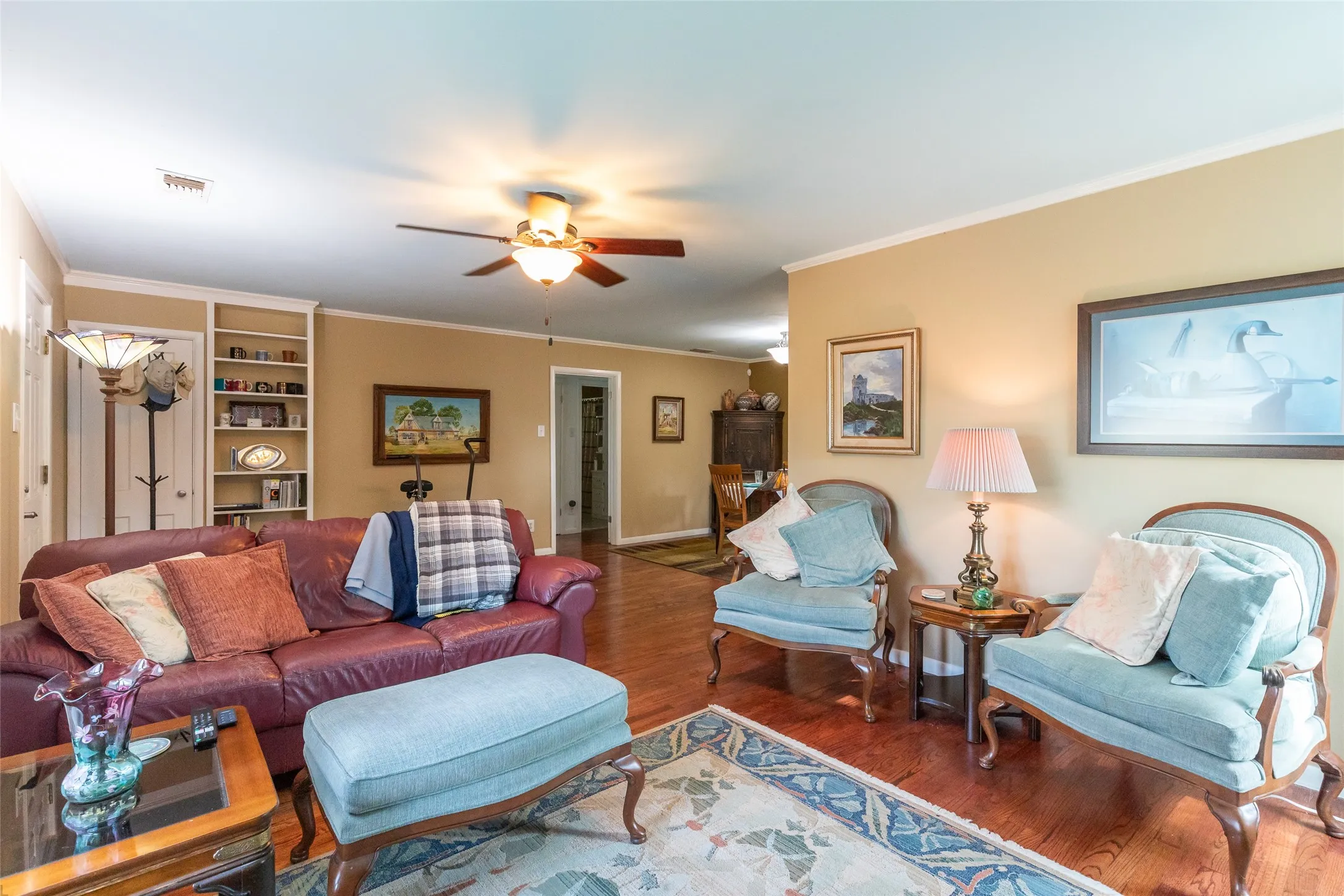 Single Family Residence For Sale in Taylor County , 4082 Potomac Avenue, Abilene, Texas 79605, 3 Bedroom, 2 Bathroom, 2 Garage spaces, 1,570 Sqft, built in 1949, mls#21345559, Real Estate Agent in Abilene, Homes For Sale in Taylor county, Homes For Sale in Abilene, Realtor in Abilene Texas, Real Estate Brokerage Independent Realty Texas, Luminita Cordes Realtor