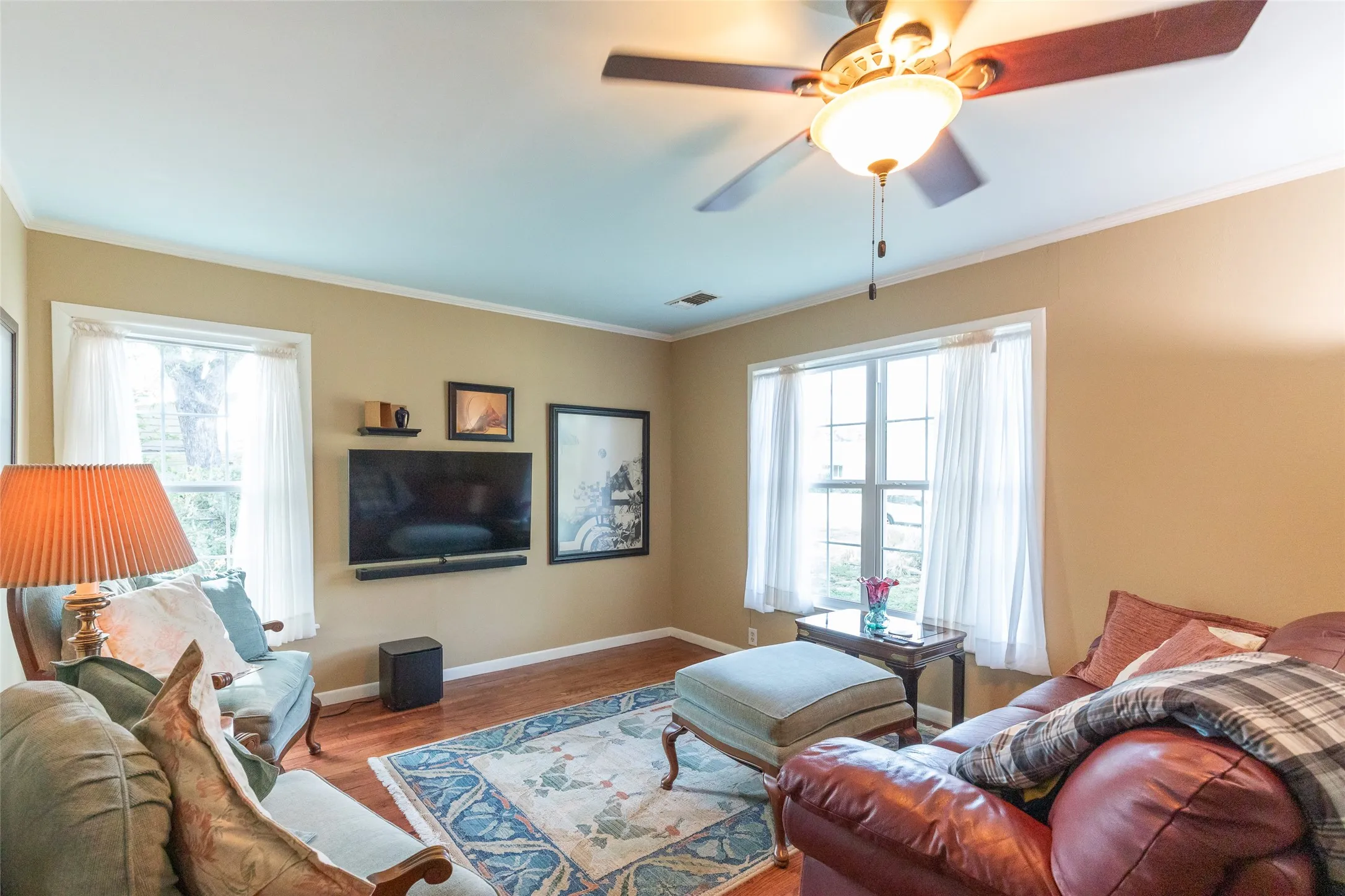 Single Family Residence For Sale in Taylor County , 4082 Potomac Avenue, Abilene, Texas 79605, 3 Bedroom, 2 Bathroom, 2 Garage spaces, 1,570 Sqft, built in 1949, mls#21345559, Real Estate Agent in Abilene, Homes For Sale in Taylor county, Homes For Sale in Abilene, Realtor in Abilene Texas, Real Estate Brokerage Independent Realty Texas, Luminita Cordes Realtor