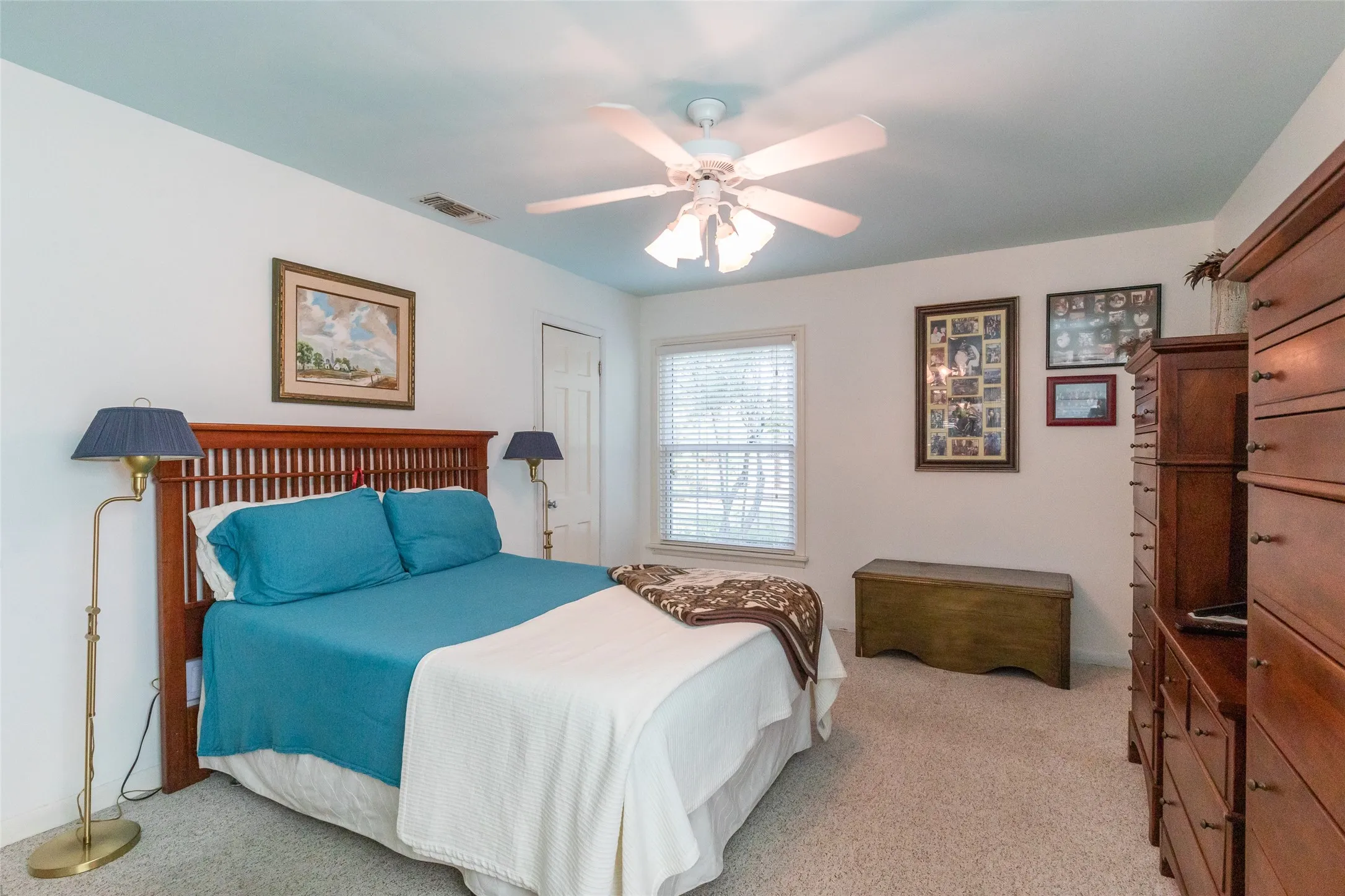 Single Family Residence For Sale in Taylor County , 4082 Potomac Avenue, Abilene, Texas 79605, 3 Bedroom, 2 Bathroom, 2 Garage spaces, 1,570 Sqft, built in 1949, mls#21345559, Real Estate Agent in Abilene, Homes For Sale in Taylor county, Homes For Sale in Abilene, Realtor in Abilene Texas, Real Estate Brokerage Independent Realty Texas, Luminita Cordes Realtor