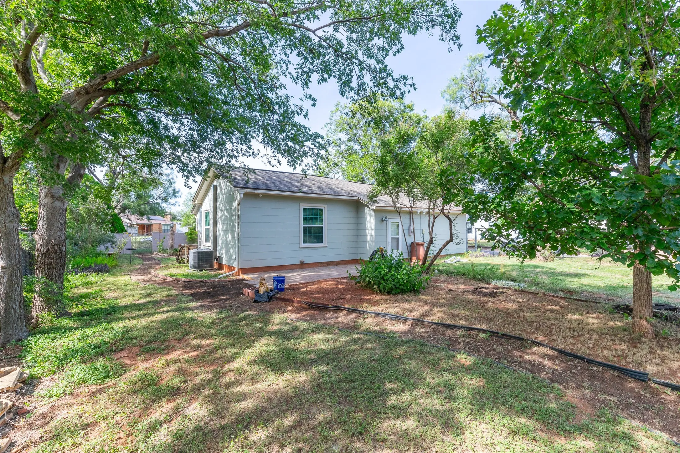 Single Family Residence For Sale in Taylor County , 4082 Potomac Avenue, Abilene, Texas 79605, 3 Bedroom, 2 Bathroom, 2 Garage spaces, 1,570 Sqft, built in 1949, mls#21345559, Real Estate Agent in Abilene, Homes For Sale in Taylor county, Homes For Sale in Abilene, Realtor in Abilene Texas, Real Estate Brokerage Independent Realty Texas, Luminita Cordes Realtor