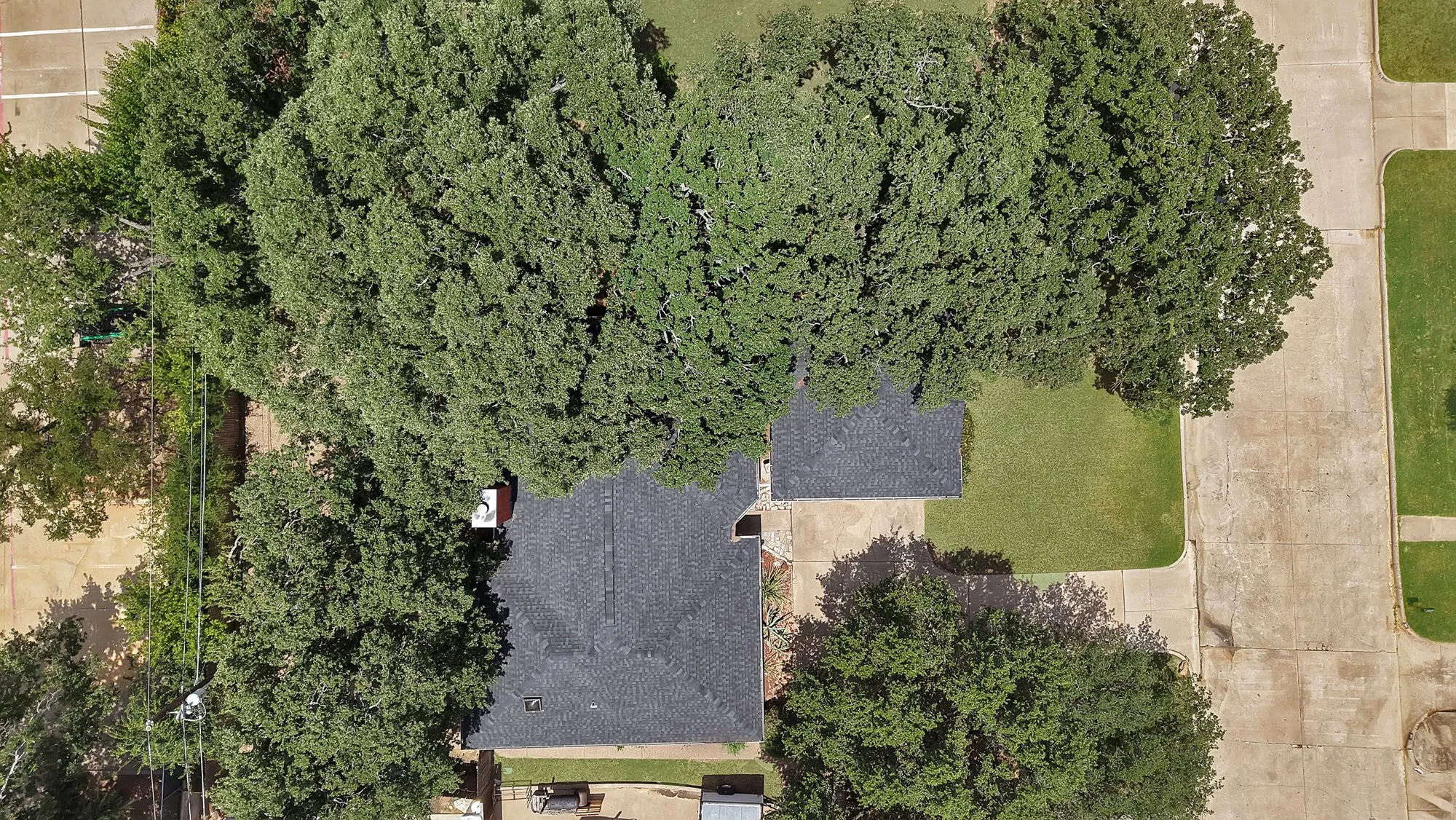 Single Family Residence For Sale in Tarrant County , 105 Arthur Drive, Kennedale, Texas 76060, 3 Bedroom, 2 Bathroom, 2 Garage spaces, 1,655 Sqft, built in 1987, mls#21346591, Real Estate Agent in Kennedale, Homes For Sale in Tarrant county, Homes For Sale in Kennedale, Realtor in Kennedale Texas, Real Estate Brokerage Independent Realty Texas, Luminita Cordes Realtor