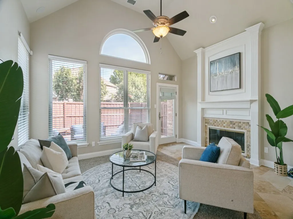 Single Family Residence For Sale in Dallas County , 8605 Wellington Point Drive, Irving, Texas 75063, 3 Bedroom, 2 Bathroom, 2 Garage spaces, 1,911 Sqft, built in 1993, mls#21345908, Real Estate Agent in Irving, Homes For Sale in Dallas county, Homes For Sale in Irving, Realtor in Irving Texas, Real Estate Brokerage Independent Realty Texas, Luminita Cordes Realtor