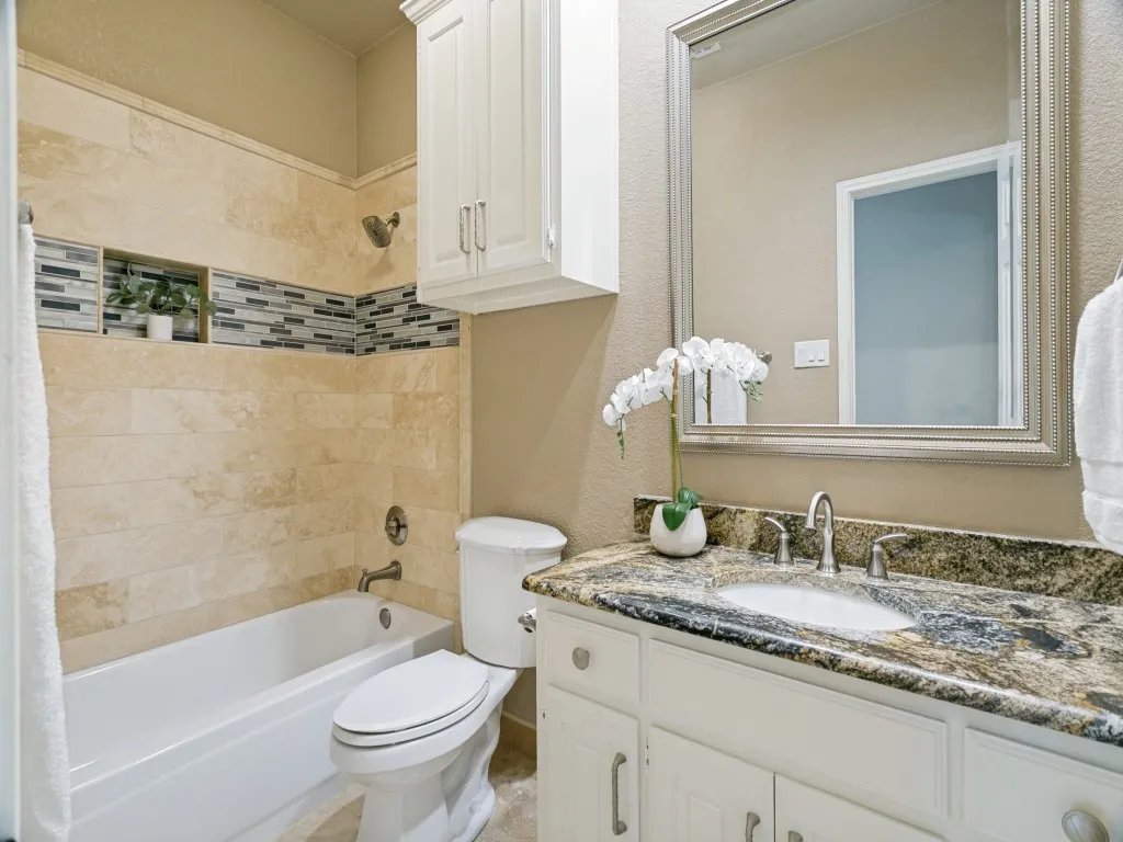 Single Family Residence For Sale in Dallas County , 8605 Wellington Point Drive, Irving, Texas 75063, 3 Bedroom, 2 Bathroom, 2 Garage spaces, 1,911 Sqft, built in 1993, mls#21345908, Real Estate Agent in Irving, Homes For Sale in Dallas county, Homes For Sale in Irving, Realtor in Irving Texas, Real Estate Brokerage Independent Realty Texas, Luminita Cordes Realtor
