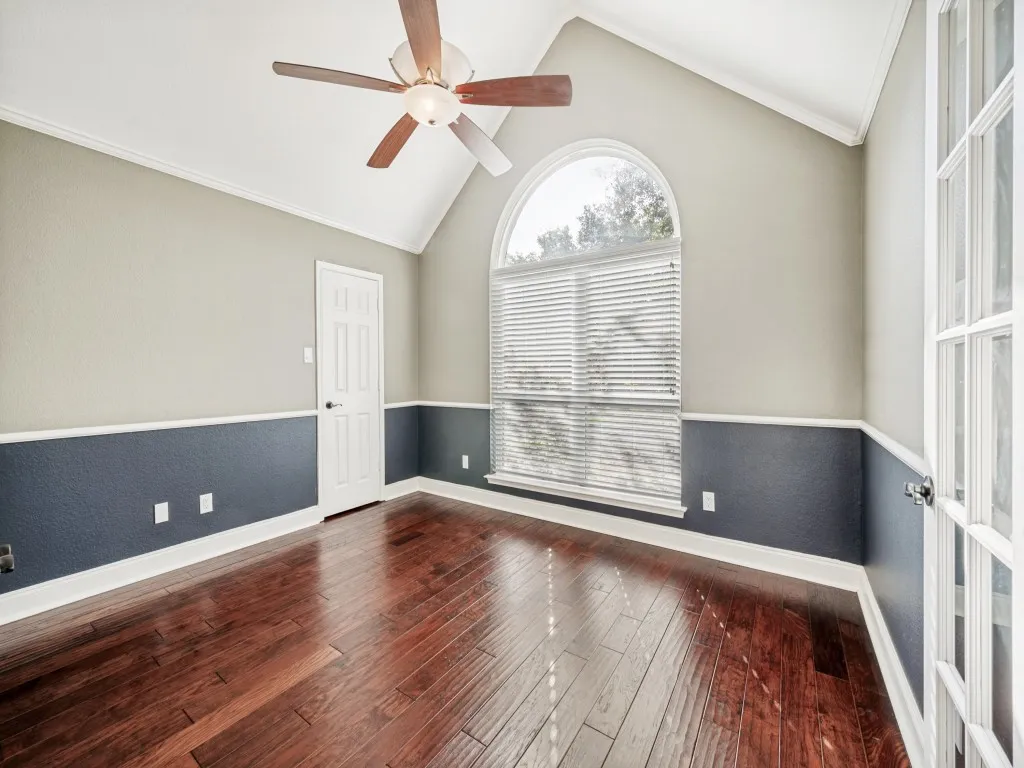 Single Family Residence For Sale in Dallas County , 8605 Wellington Point Drive, Irving, Texas 75063, 3 Bedroom, 2 Bathroom, 2 Garage spaces, 1,911 Sqft, built in 1993, mls#21345908, Real Estate Agent in Irving, Homes For Sale in Dallas county, Homes For Sale in Irving, Realtor in Irving Texas, Real Estate Brokerage Independent Realty Texas, Luminita Cordes Realtor