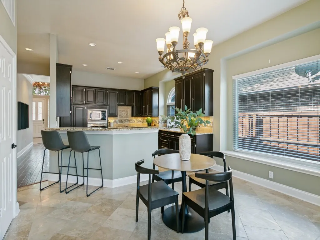 Single Family Residence For Sale in Dallas County , 8605 Wellington Point Drive, Irving, Texas 75063, 3 Bedroom, 2 Bathroom, 2 Garage spaces, 1,911 Sqft, built in 1993, mls#21345908, Real Estate Agent in Irving, Homes For Sale in Dallas county, Homes For Sale in Irving, Realtor in Irving Texas, Real Estate Brokerage Independent Realty Texas, Luminita Cordes Realtor
