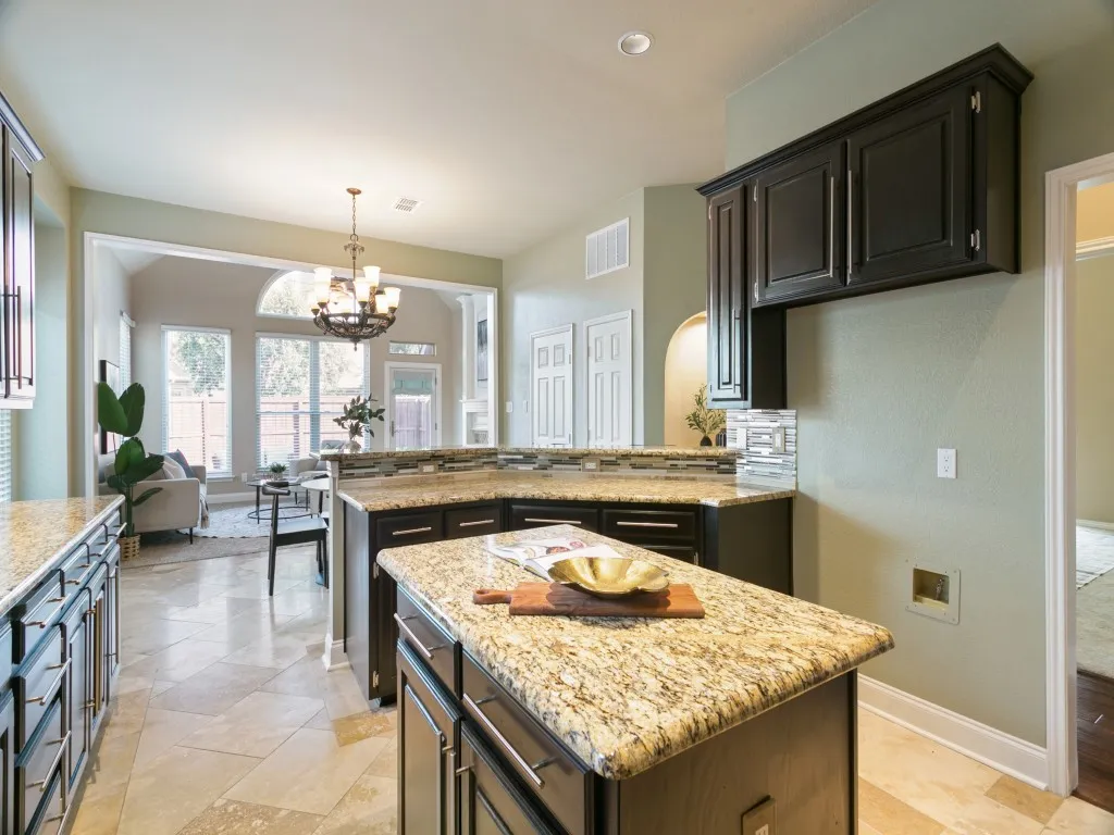 Single Family Residence For Sale in Dallas County , 8605 Wellington Point Drive, Irving, Texas 75063, 3 Bedroom, 2 Bathroom, 2 Garage spaces, 1,911 Sqft, built in 1993, mls#21345908, Real Estate Agent in Irving, Homes For Sale in Dallas county, Homes For Sale in Irving, Realtor in Irving Texas, Real Estate Brokerage Independent Realty Texas, Luminita Cordes Realtor