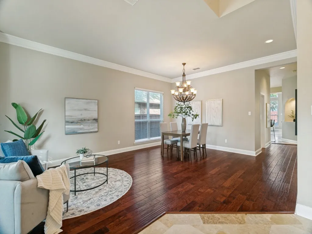 Single Family Residence For Sale in Dallas County , 8605 Wellington Point Drive, Irving, Texas 75063, 3 Bedroom, 2 Bathroom, 2 Garage spaces, 1,911 Sqft, built in 1993, mls#21345908, Real Estate Agent in Irving, Homes For Sale in Dallas county, Homes For Sale in Irving, Realtor in Irving Texas, Real Estate Brokerage Independent Realty Texas, Luminita Cordes Realtor