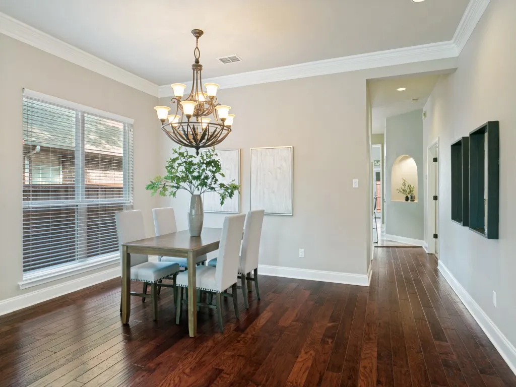 Single Family Residence For Sale in Dallas County , 8605 Wellington Point Drive, Irving, Texas 75063, 3 Bedroom, 2 Bathroom, 2 Garage spaces, 1,911 Sqft, built in 1993, mls#21345908, Real Estate Agent in Irving, Homes For Sale in Dallas county, Homes For Sale in Irving, Realtor in Irving Texas, Real Estate Brokerage Independent Realty Texas, Luminita Cordes Realtor