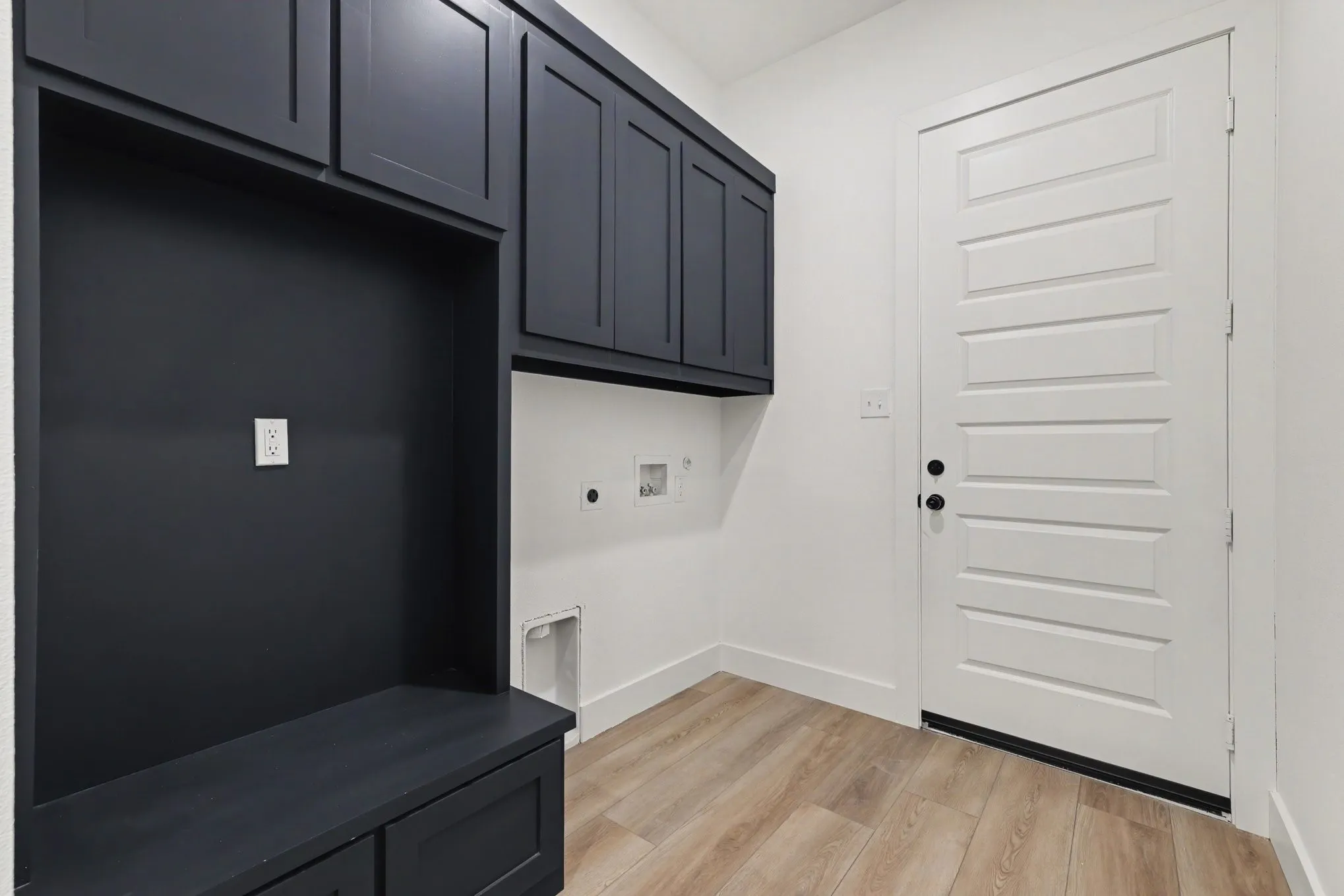 Single Family Residence For Sale in Dallas County , 3804 De Maggio Avenue, Dallas, Texas 75210, 3 Bedroom, 2 Bathroom, 2 Garage spaces, 1,818 Sqft, built in 2026, mls#21334137, Real Estate Agent in Dallas, Homes For Sale in Dallas county, Homes For Sale in Dallas, Realtor in Dallas Texas, Real Estate Brokerage Independent Realty Texas, Luminita Cordes Realtor