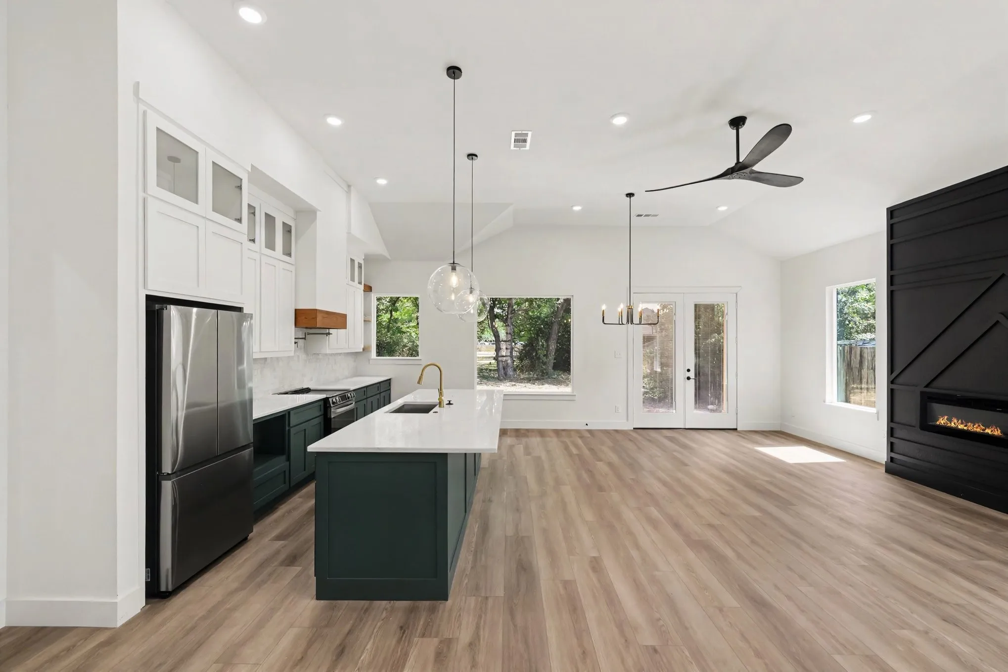 Single Family Residence For Sale in Dallas County , 3804 De Maggio Avenue, Dallas, Texas 75210, 3 Bedroom, 2 Bathroom, 2 Garage spaces, 1,818 Sqft, built in 2026, mls#21334137, Real Estate Agent in Dallas, Homes For Sale in Dallas county, Homes For Sale in Dallas, Realtor in Dallas Texas, Real Estate Brokerage Independent Realty Texas, Luminita Cordes Realtor