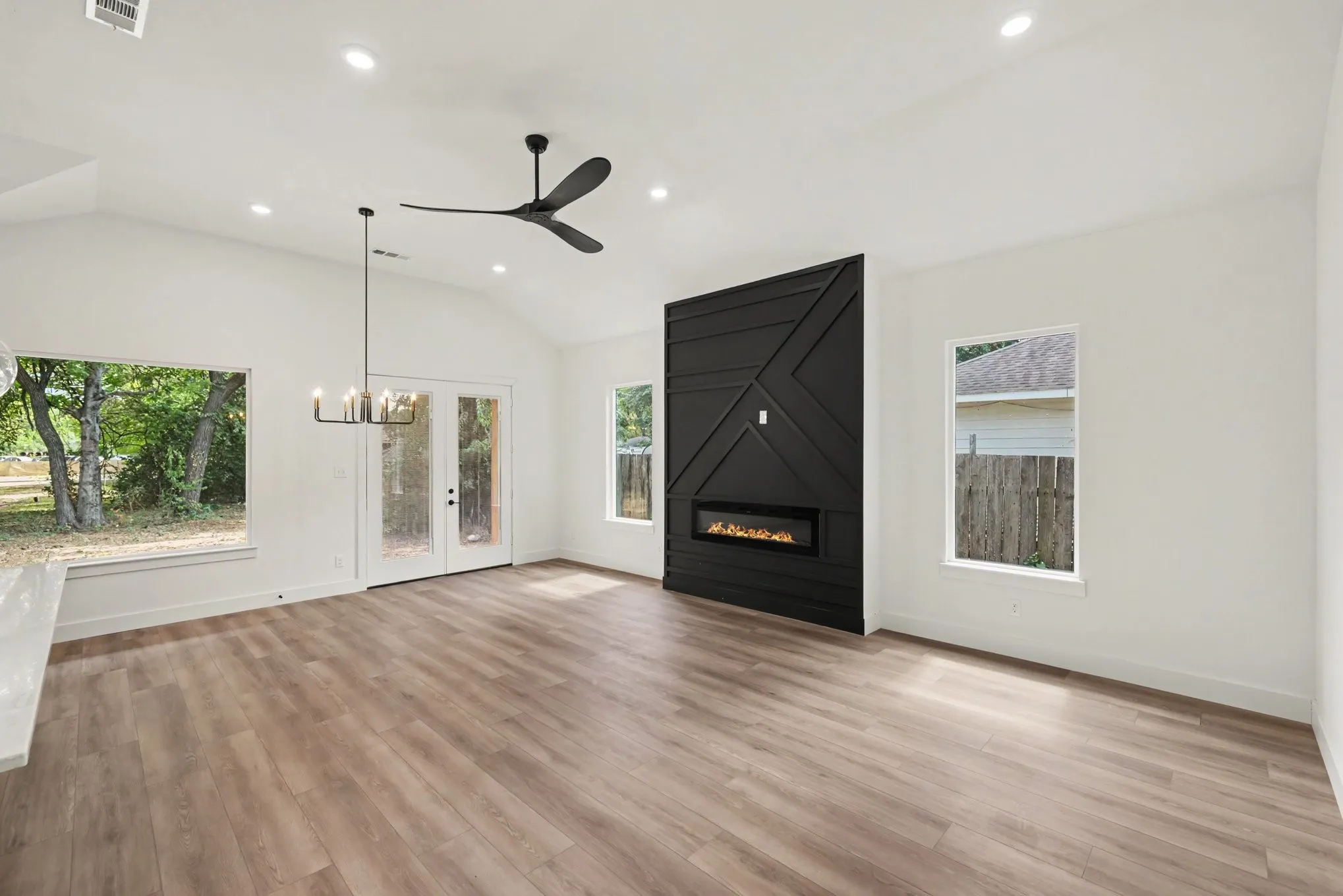 Single Family Residence For Sale in Dallas County , 3804 De Maggio Avenue, Dallas, Texas 75210, 3 Bedroom, 2 Bathroom, 2 Garage spaces, 1,818 Sqft, built in 2026, mls#21334137, Real Estate Agent in Dallas, Homes For Sale in Dallas county, Homes For Sale in Dallas, Realtor in Dallas Texas, Real Estate Brokerage Independent Realty Texas, Luminita Cordes Realtor