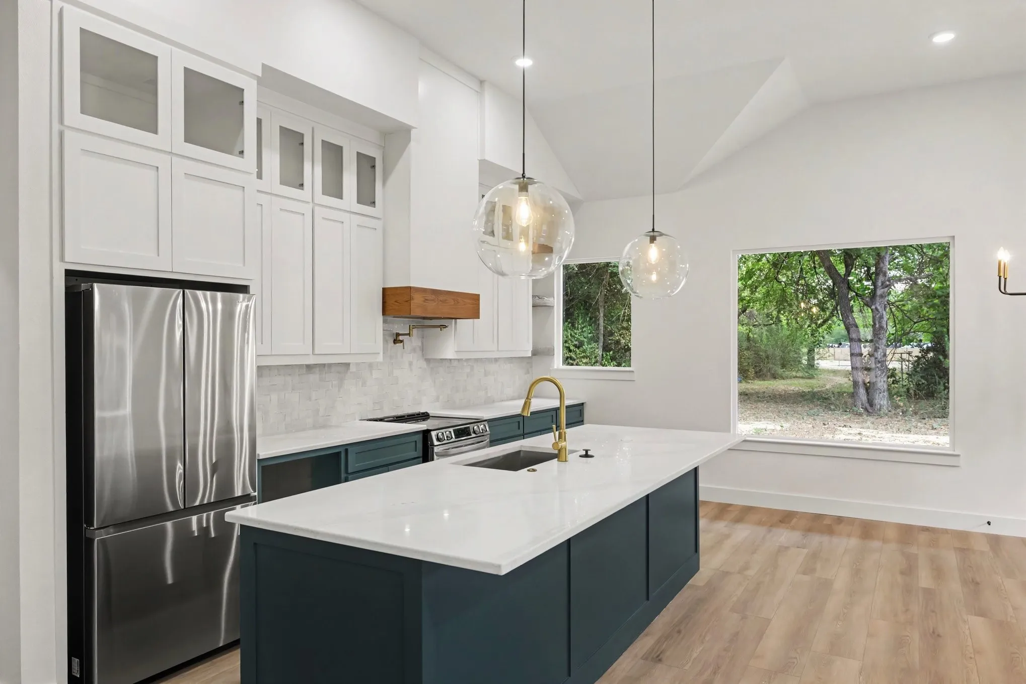 Single Family Residence For Sale in Dallas County , 3804 De Maggio Avenue, Dallas, Texas 75210, 3 Bedroom, 2 Bathroom, 2 Garage spaces, 1,818 Sqft, built in 2026, mls#21334137, Real Estate Agent in Dallas, Homes For Sale in Dallas county, Homes For Sale in Dallas, Realtor in Dallas Texas, Real Estate Brokerage Independent Realty Texas, Luminita Cordes Realtor