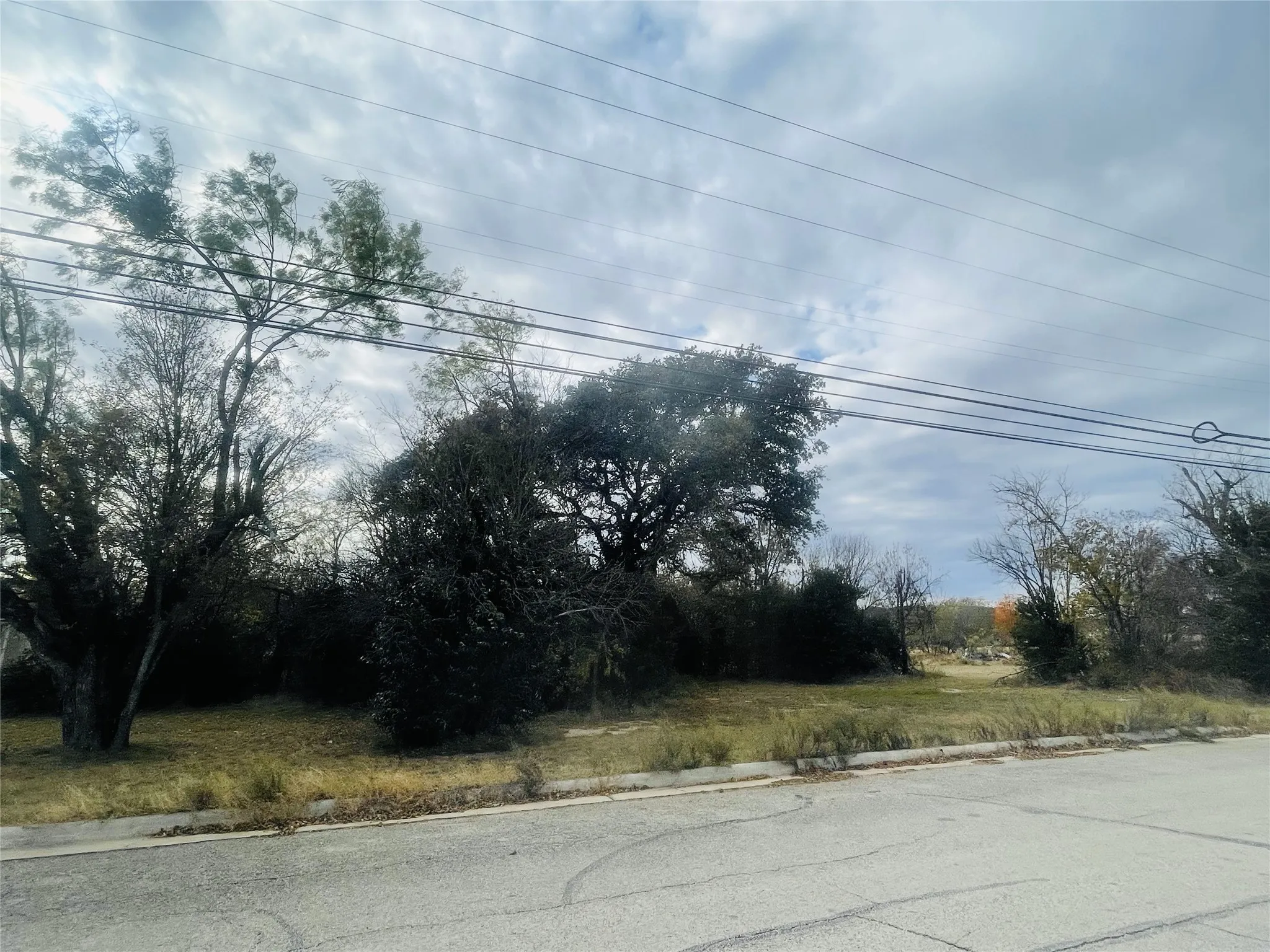 Improved Land For Sale in Brown County , tbd Elm Street, Brownwood, Texas 76801, 0, 0, Garage spaces, 0 Sqft, built in 0, Price $15,900, mls#21347257, Real Estate Agent in Brownwood, Homes For Sale in Brown county, Homes For Sale in Brownwood, Realtor in Brownwood Texas, Real Estate Brokerage Independent Realty Texas, Luminita Cordes Realtor