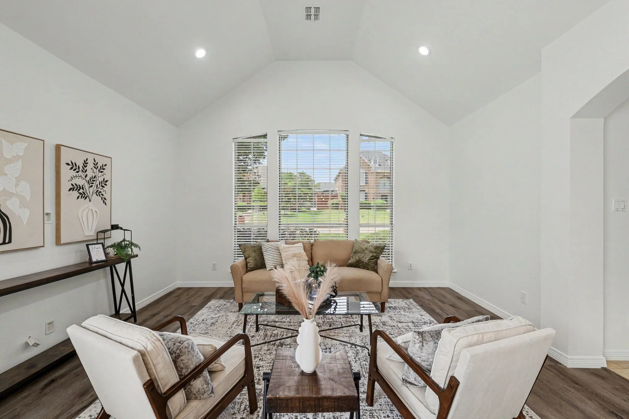 Single Family Residence For Sale in Collin County , 7904 Alderwood Place, Plano, Texas 75025, 4 Bedroom, 3 Bathroom, 2 Garage spaces, 2,706 Sqft, built in 1995, mls#21345926, Real Estate Agent in Plano, Homes For Sale in Collin county, Homes For Sale in Plano, Realtor in Plano Texas, Real Estate Brokerage Independent Realty Texas, Luminita Cordes Realtor