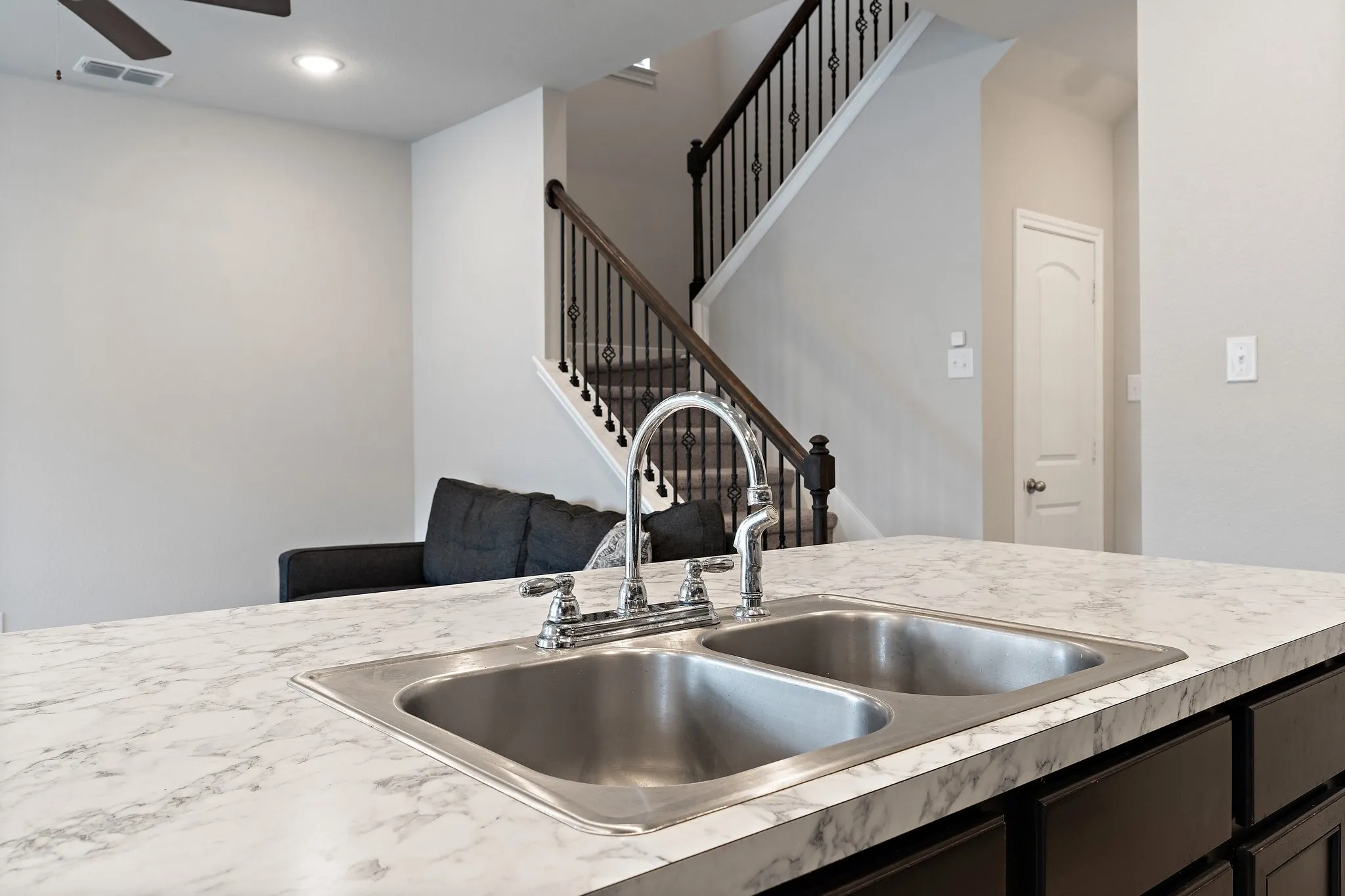 Single Family Residence For Rent in Dallas County , 2833 Bellflower Drive, Mesquite, Texas 75150, 3 Bedroom, 3 Bathroom, 2 Garage spaces, 1,764 Sqft, built in 2021, mls#21347236, Real Estate Agent in Mesquite, Homes For Rent in Dallas county, Homes For Rent in Mesquite, Realtor in Mesquite Texas, Real Estate Brokerage Independent Realty Texas, Luminita Cordes Realtor
