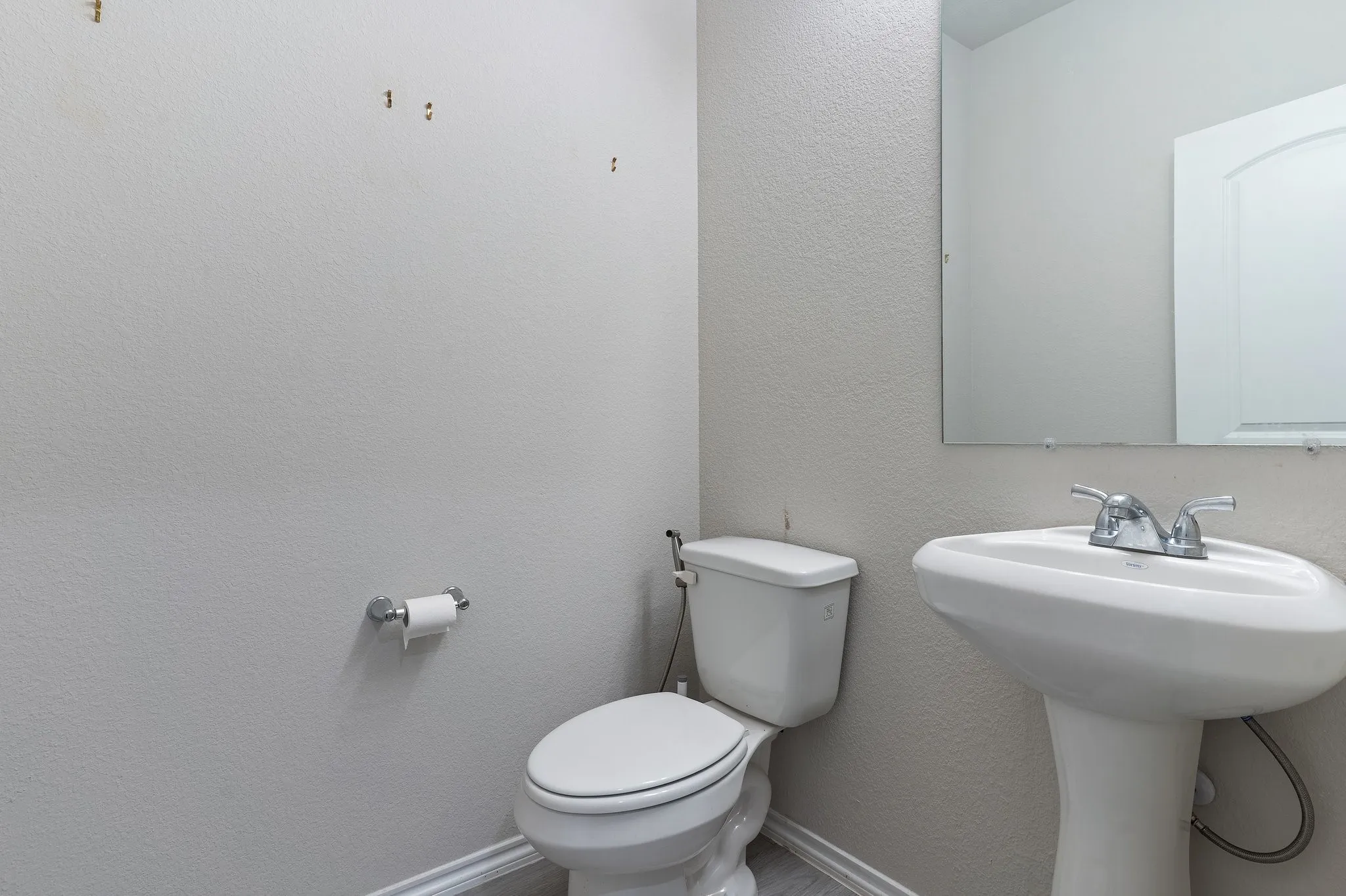Single Family Residence For Rent in Dallas County , 2833 Bellflower Drive, Mesquite, Texas 75150, 3 Bedroom, 3 Bathroom, 2 Garage spaces, 1,764 Sqft, built in 2021, mls#21347236, Real Estate Agent in Mesquite, Homes For Rent in Dallas county, Homes For Rent in Mesquite, Realtor in Mesquite Texas, Real Estate Brokerage Independent Realty Texas, Luminita Cordes Realtor