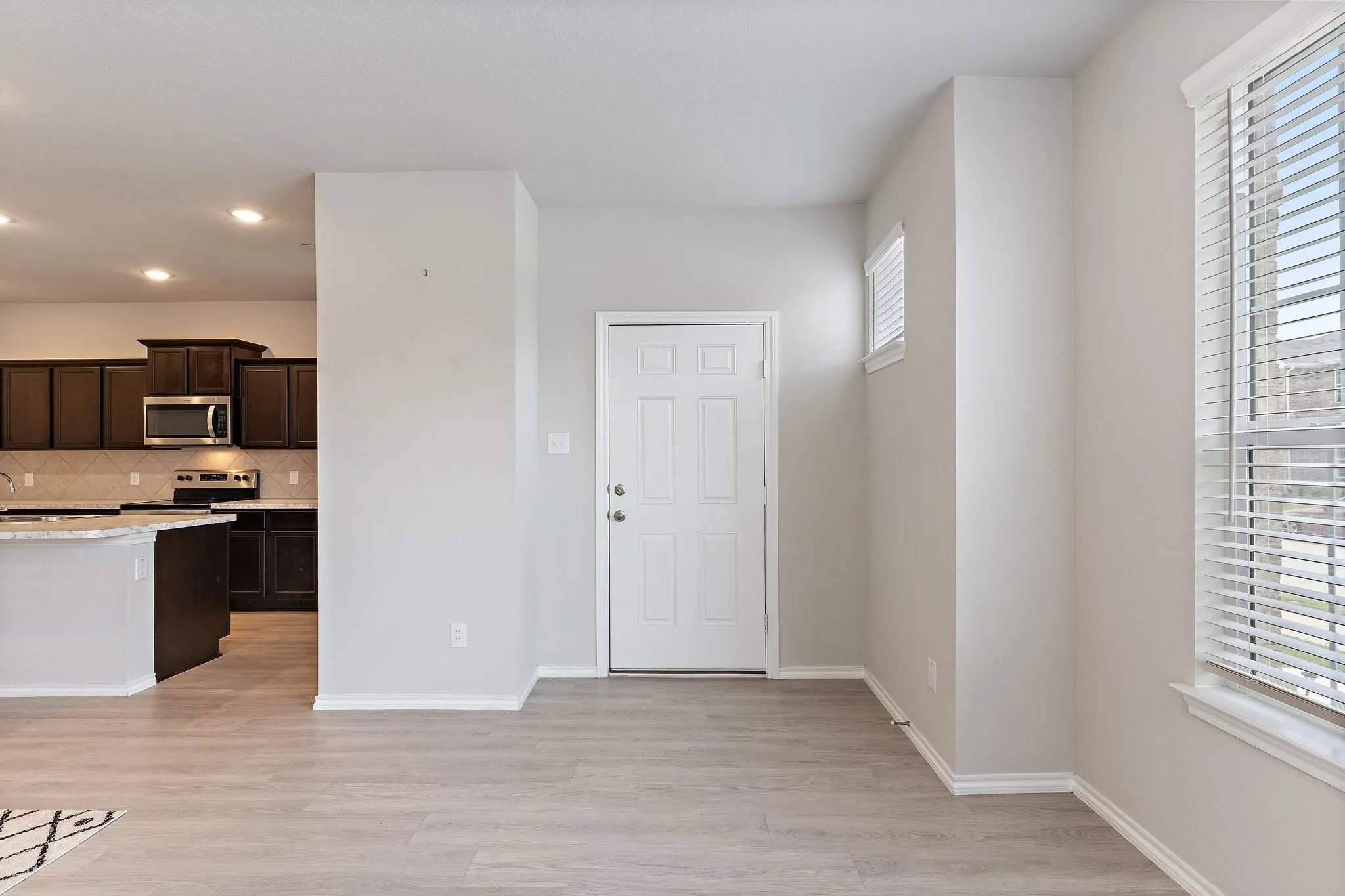 Single Family Residence For Rent in Dallas County , 2833 Bellflower Drive, Mesquite, Texas 75150, 3 Bedroom, 3 Bathroom, 2 Garage spaces, 1,764 Sqft, built in 2021, mls#21347236, Real Estate Agent in Mesquite, Homes For Rent in Dallas county, Homes For Rent in Mesquite, Realtor in Mesquite Texas, Real Estate Brokerage Independent Realty Texas, Luminita Cordes Realtor