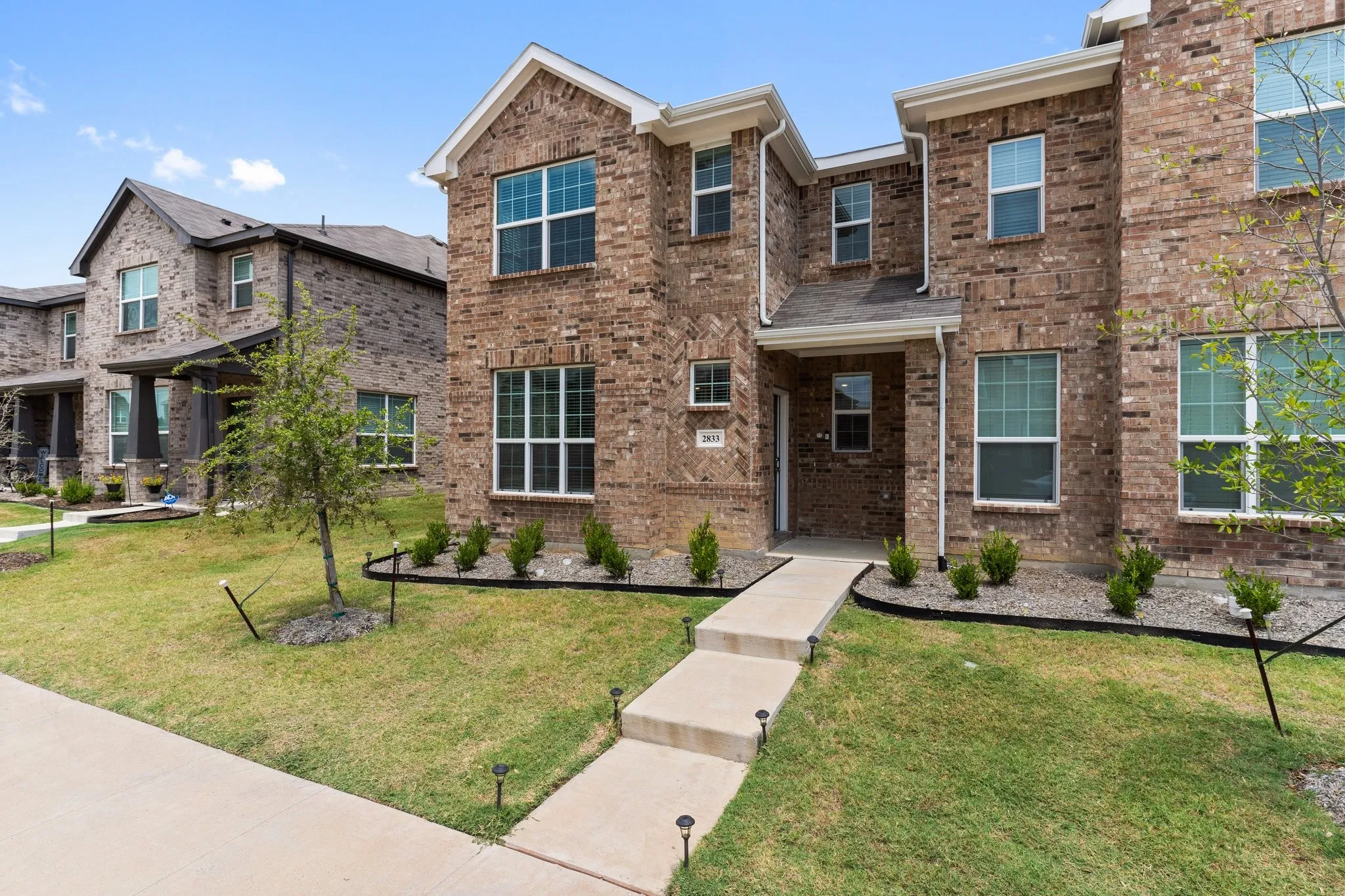 Single Family Residence For Rent in Dallas County , 2833 Bellflower Drive, Mesquite, Texas 75150, 3 Bedroom, 3 Bathroom, 2 Garage spaces, 1,764 Sqft, built in 2021, mls#21347236, Real Estate Agent in Mesquite, Homes For Rent in Dallas county, Homes For Rent in Mesquite, Realtor in Mesquite Texas, Real Estate Brokerage Independent Realty Texas, Luminita Cordes Realtor