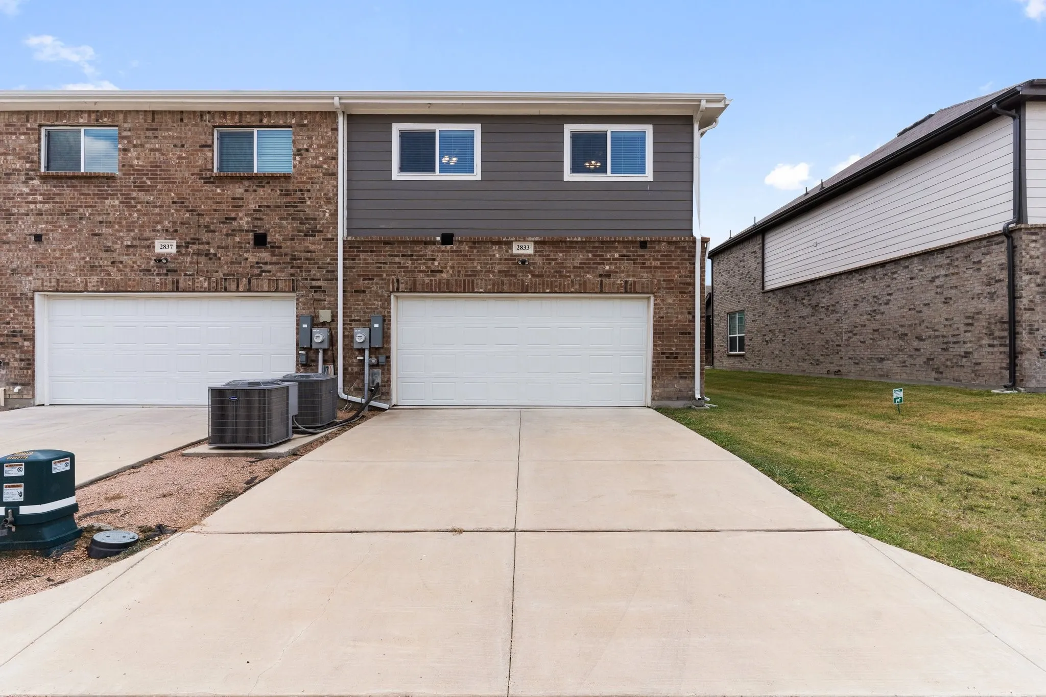 Single Family Residence For Rent in Dallas County , 2833 Bellflower Drive, Mesquite, Texas 75150, 3 Bedroom, 3 Bathroom, 2 Garage spaces, 1,764 Sqft, built in 2021, mls#21347236, Real Estate Agent in Mesquite, Homes For Rent in Dallas county, Homes For Rent in Mesquite, Realtor in Mesquite Texas, Real Estate Brokerage Independent Realty Texas, Luminita Cordes Realtor