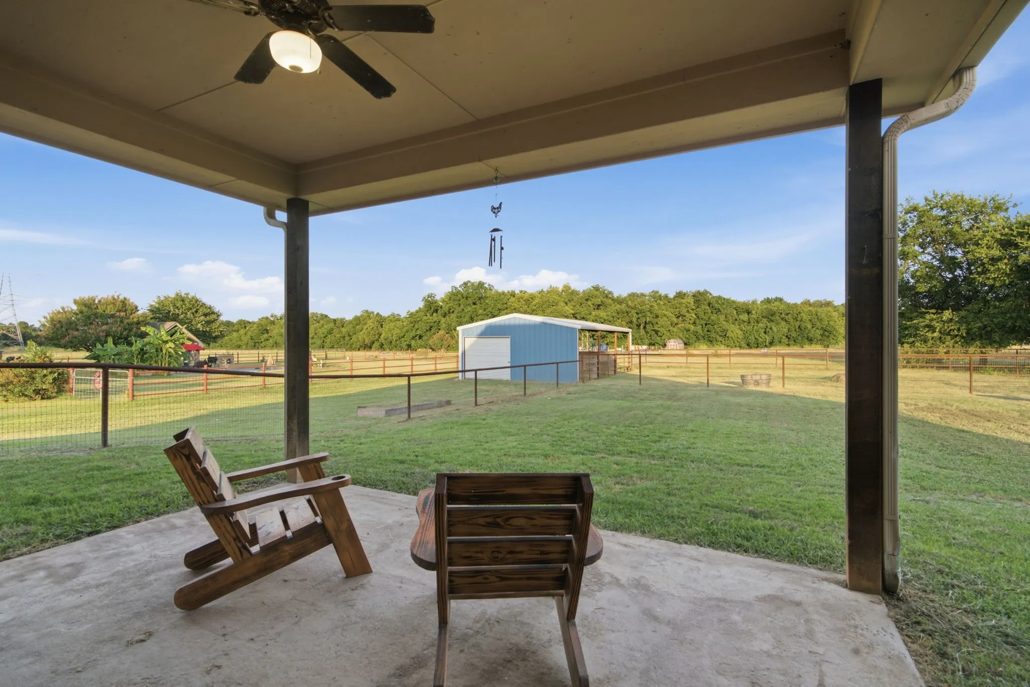 Single Family Residence For Sale in Parker County , 148 Fossil Rock Drive, Azle, Texas 76020, 3 Bedroom, 2 Bathroom, 3 Garage spaces, 1,964 Sqft, built in 2006, mls#21345537, Real Estate Agent in Azle, Homes For Sale in Parker county, Homes For Sale in Azle, Realtor in Azle Texas, Real Estate Brokerage Independent Realty Texas, Luminita Cordes Realtor