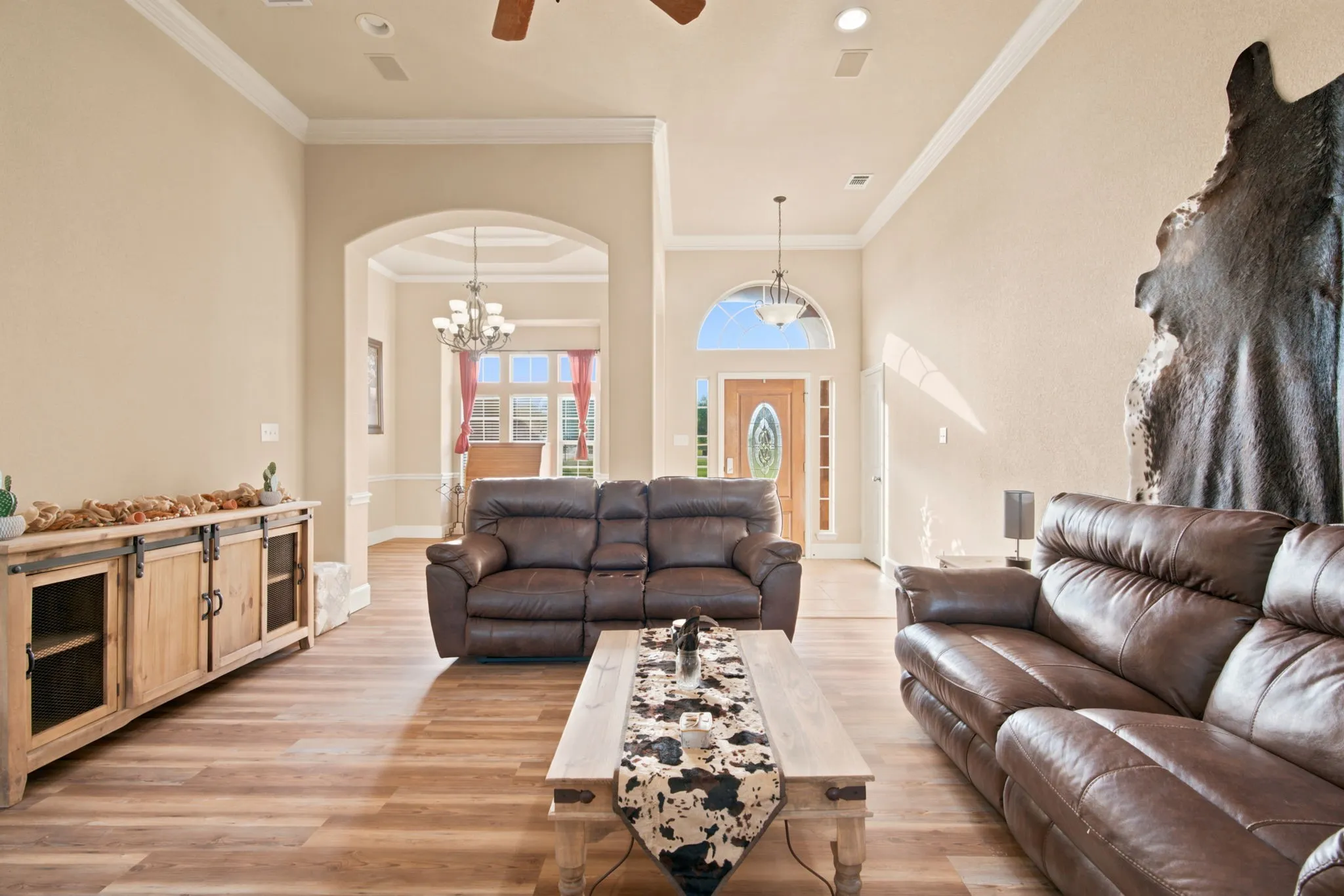 Single Family Residence For Sale in Parker County , 148 Fossil Rock Drive, Azle, Texas 76020, 3 Bedroom, 2 Bathroom, 3 Garage spaces, 1,964 Sqft, built in 2006, mls#21345537, Real Estate Agent in Azle, Homes For Sale in Parker county, Homes For Sale in Azle, Realtor in Azle Texas, Real Estate Brokerage Independent Realty Texas, Luminita Cordes Realtor